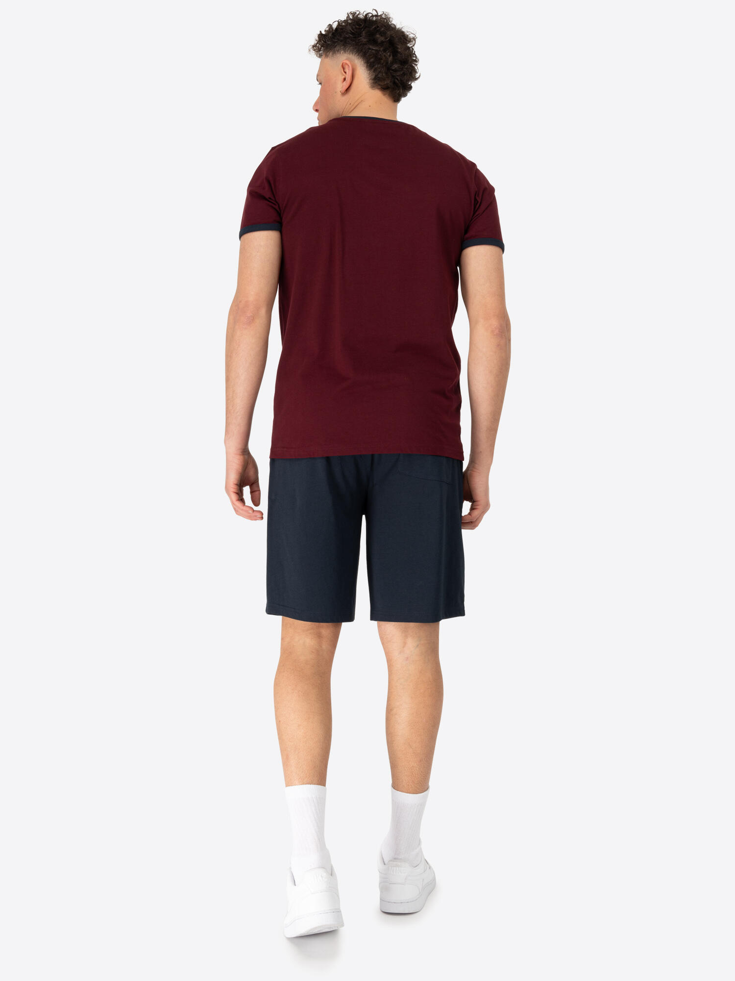 Conjunto de t-shirt e calções Lonsdale Maist 5/7
