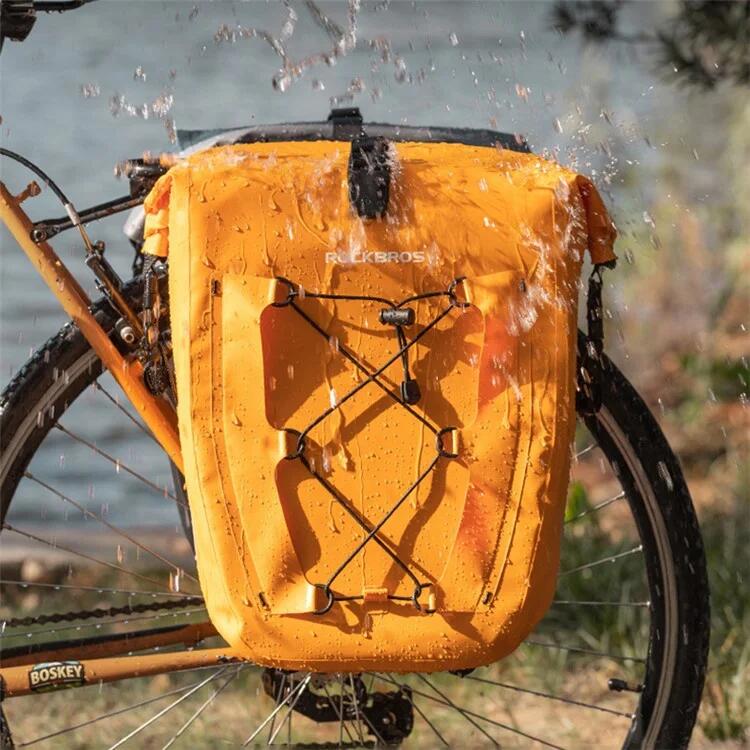 Borsa bici impermeabile pieghevole per portapacchi posteriore 2/7