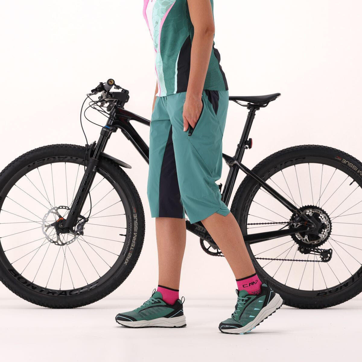 CMP Freebike-Hose mit abnehmbarem Mesh-Innenfutter und Sitzpolster für Damen 4/6