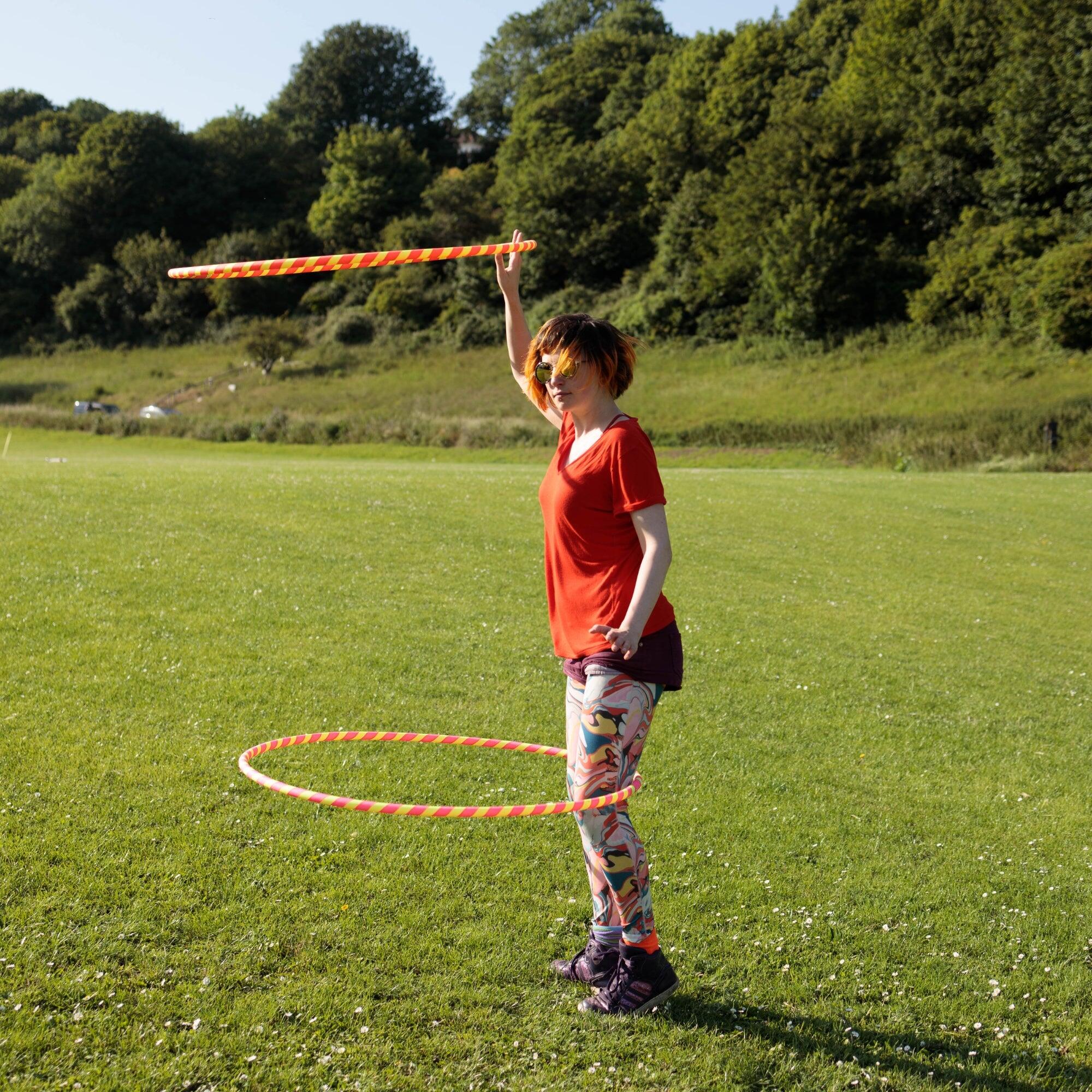 Echo Travel - A collapsible one-piece hula hoop from Echo Hoop 5/7