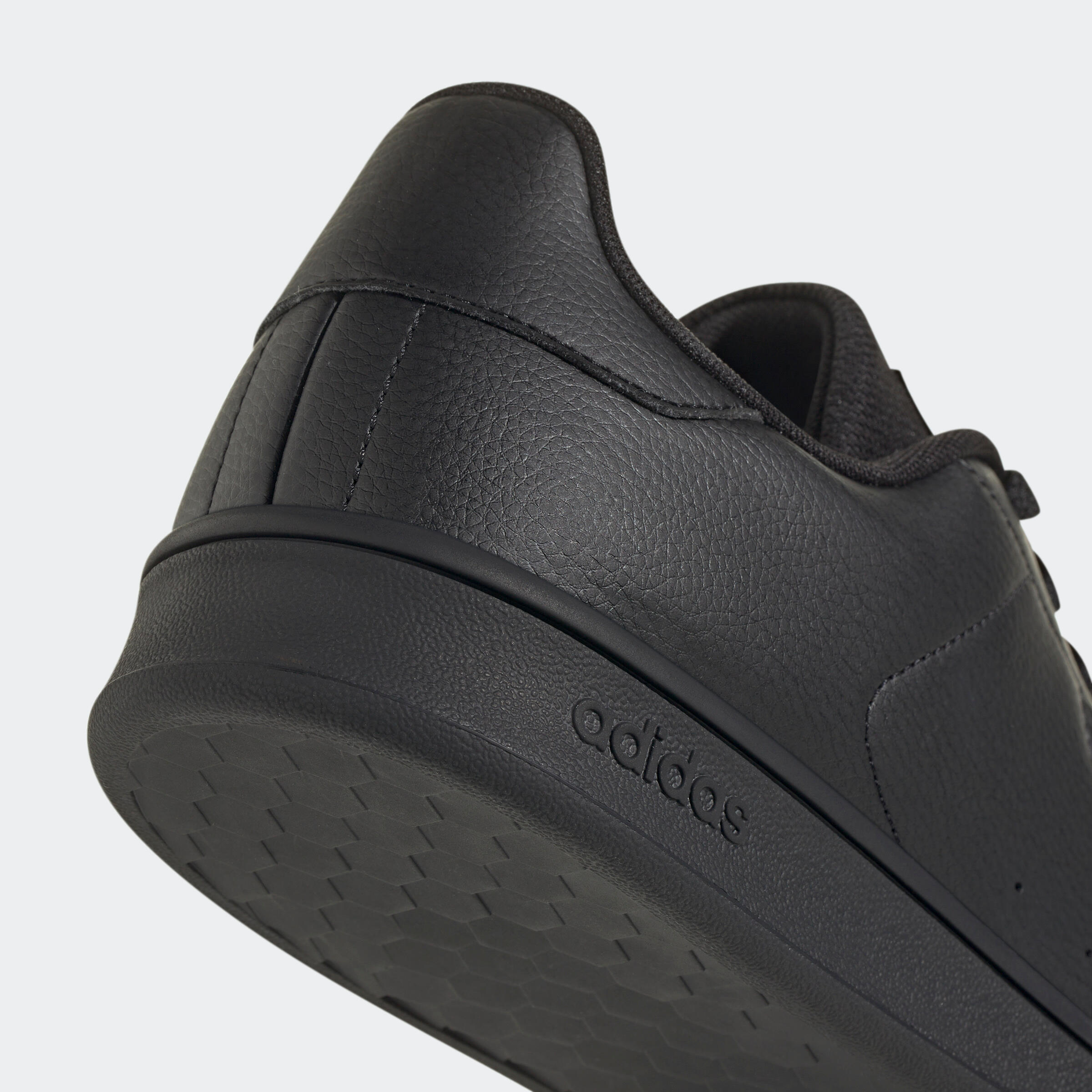 Second Life - Buty męskie ADIDAS Urban Court - Stan Doskonały 3/5