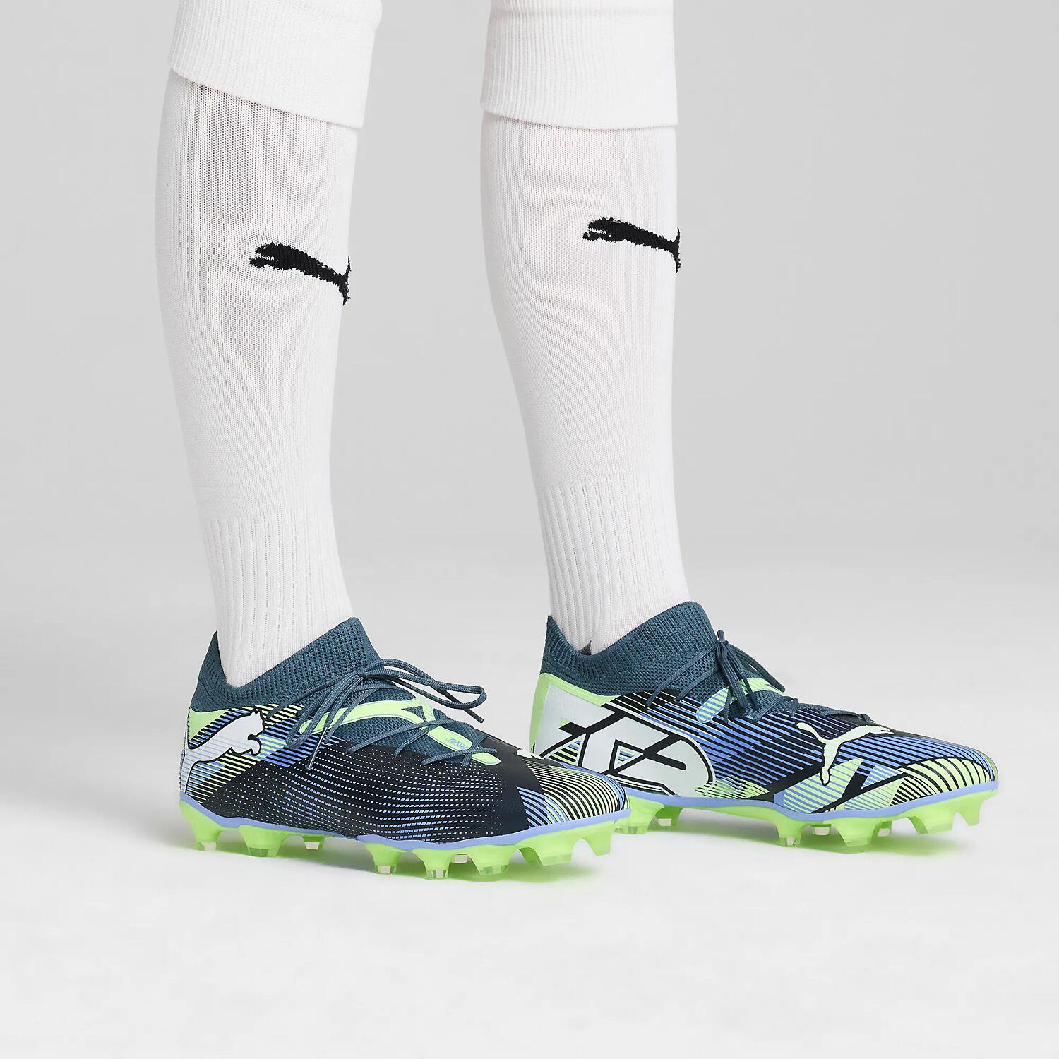 Scarpe da calcio Puma modello 107931-03 per uomini 6/7