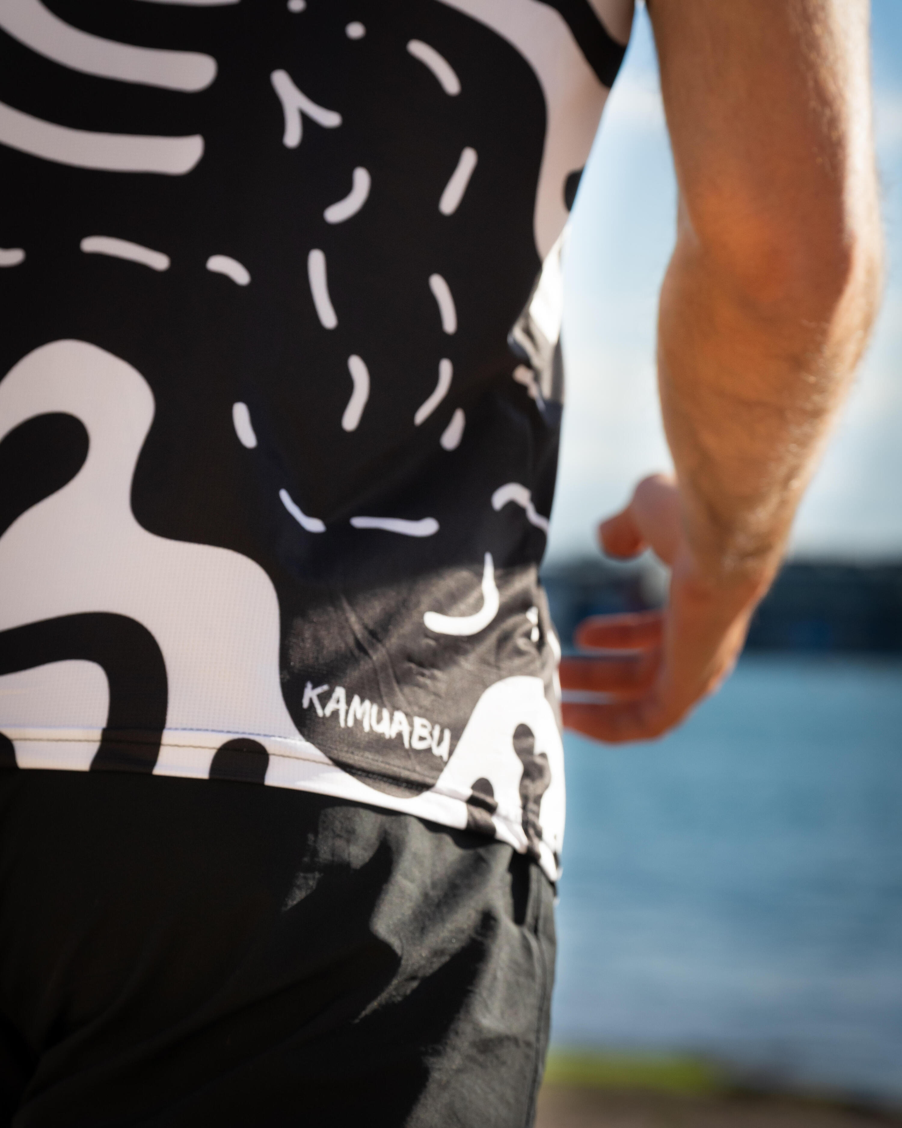 Camiseta Running Kamuabu Dystopian 4 Elástica Tallaje Hombre 5/6