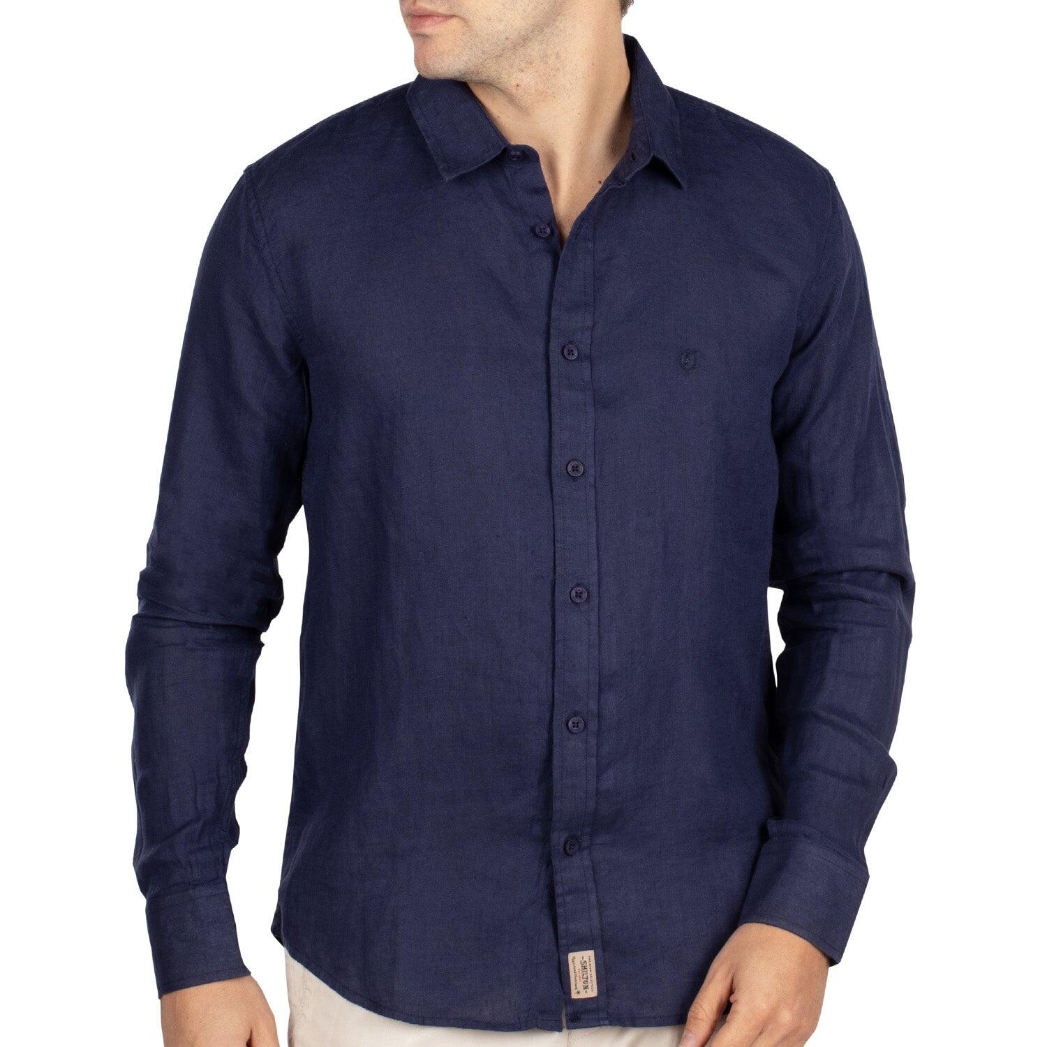 bleu marine.