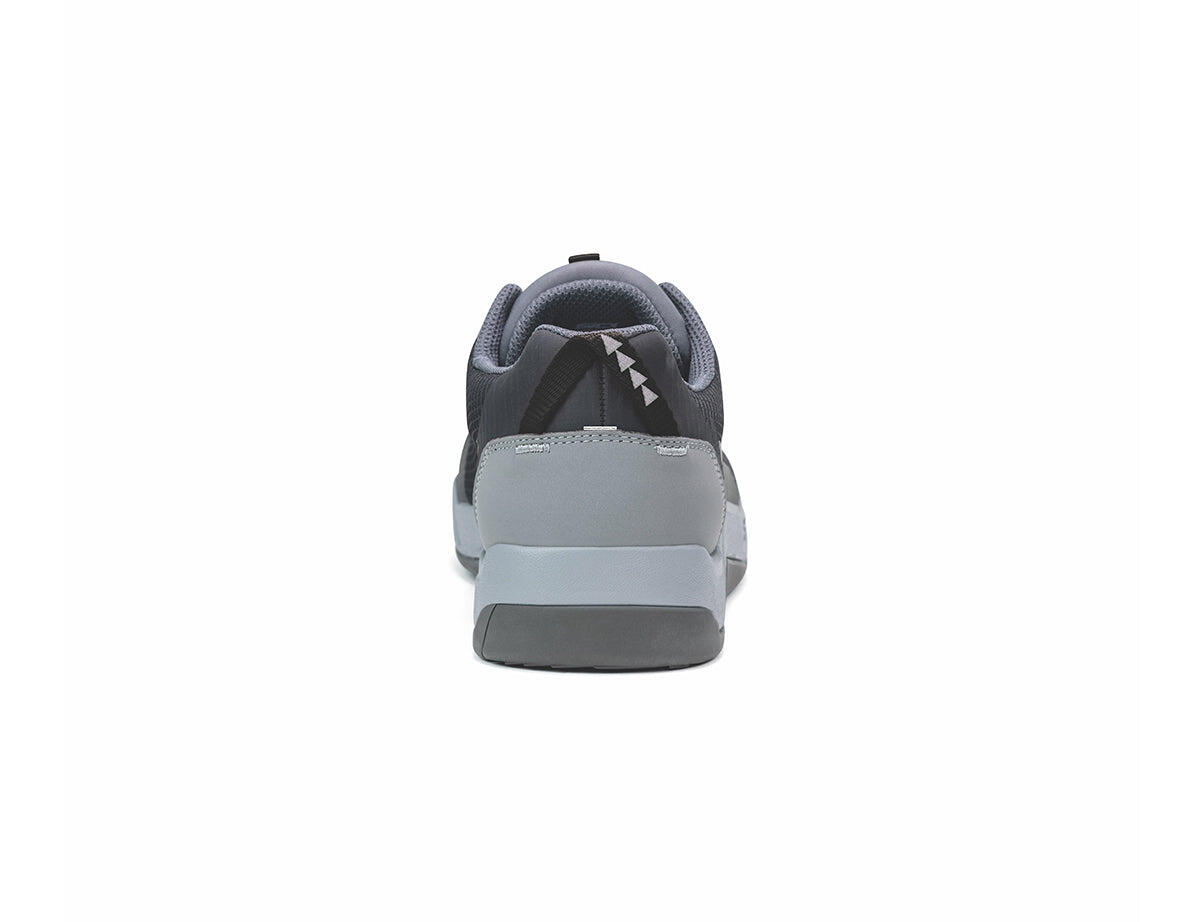 Zapatillas negras MOTUS 4/6