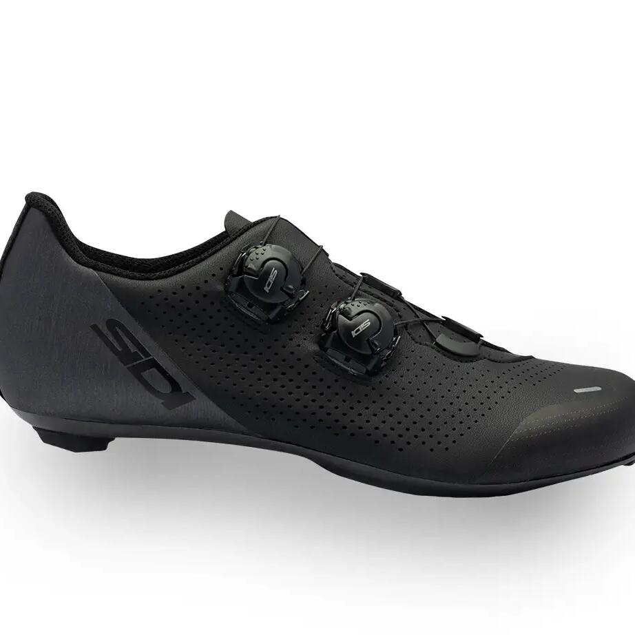 ERGO 6 black shoes