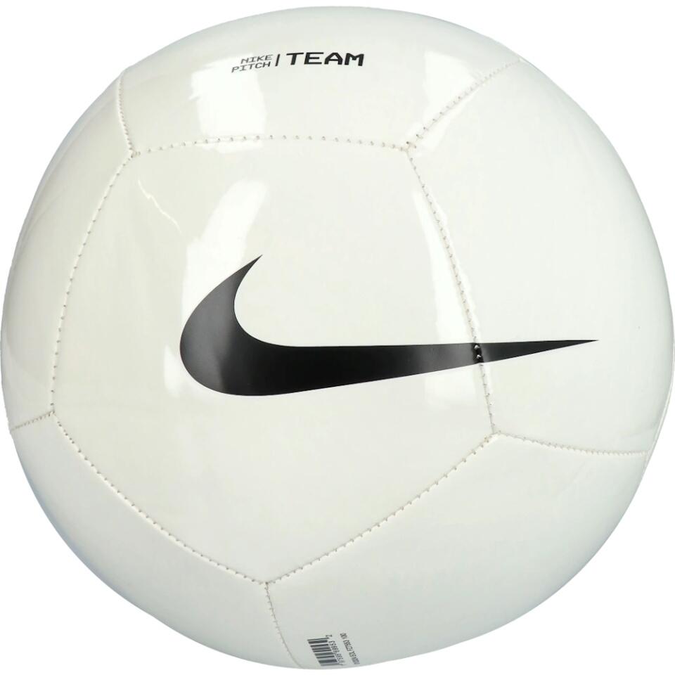 Minge fotbal Nike Pitch Team 25