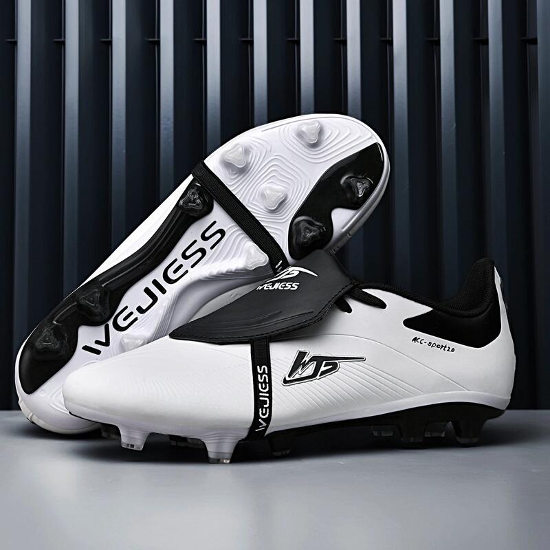 Ghete de fotbal MBrands 8.7 cu crampoane din plastic FG, alb 35