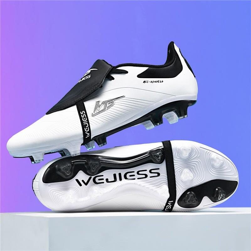Ghete de fotbal MBrands 8.7 cu crampoane din plastic FG, alb 35