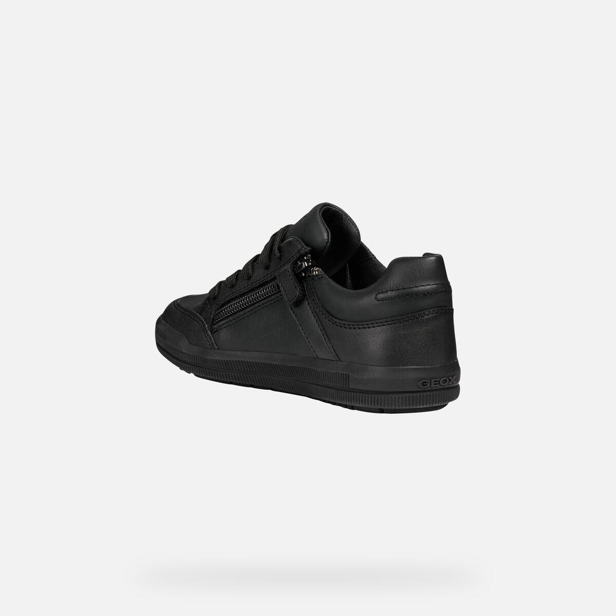 J Arzach B. D Leather Lace Up Trainer (Black) 3/4