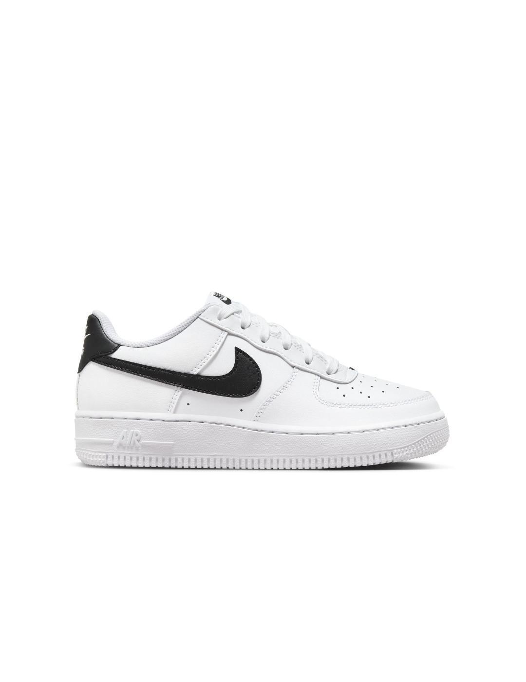 NIKE picture