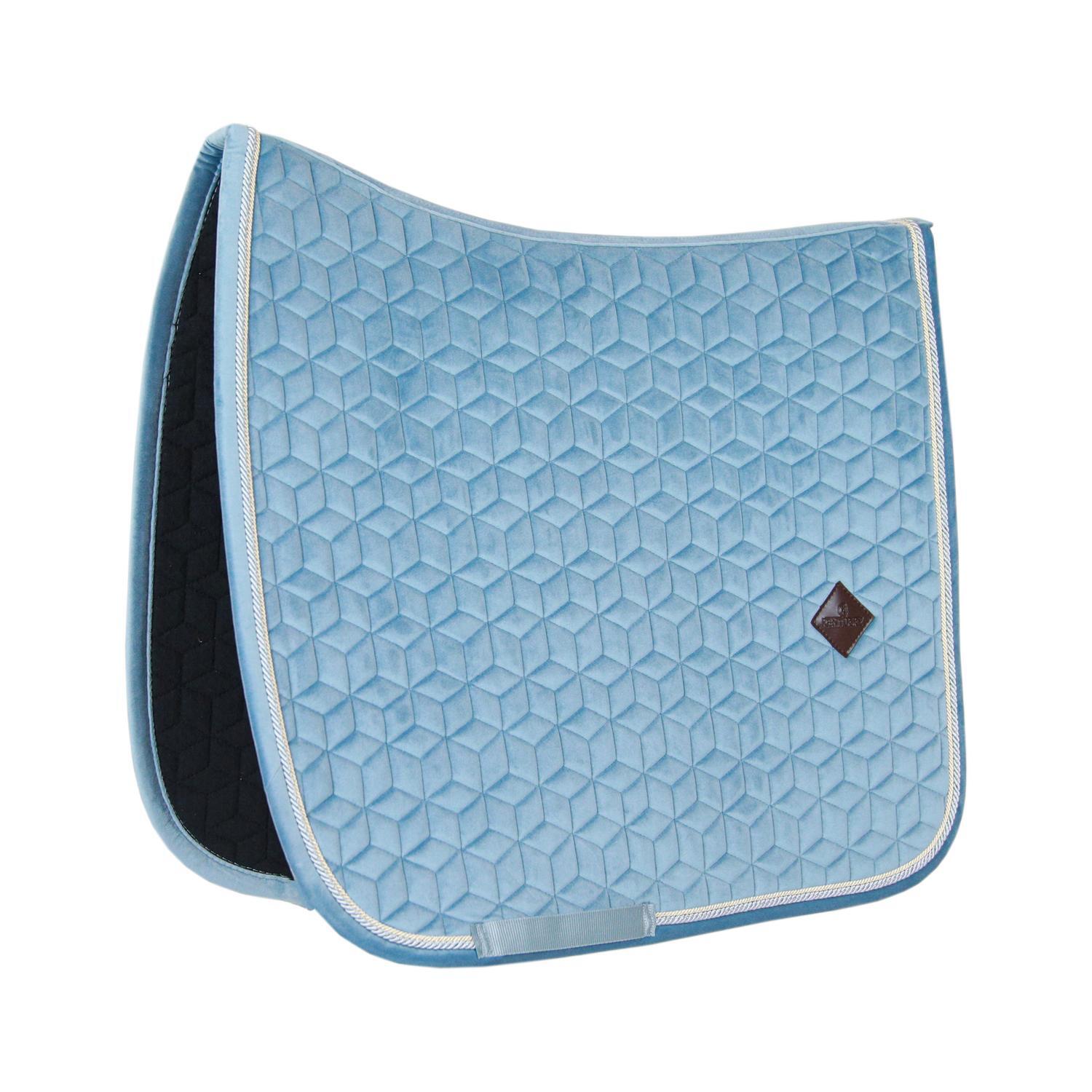 KENTUCKY HORSEWEAR Zadeldek COB - Lichtblauw - Velvet - Dressuur - Zadeldoek