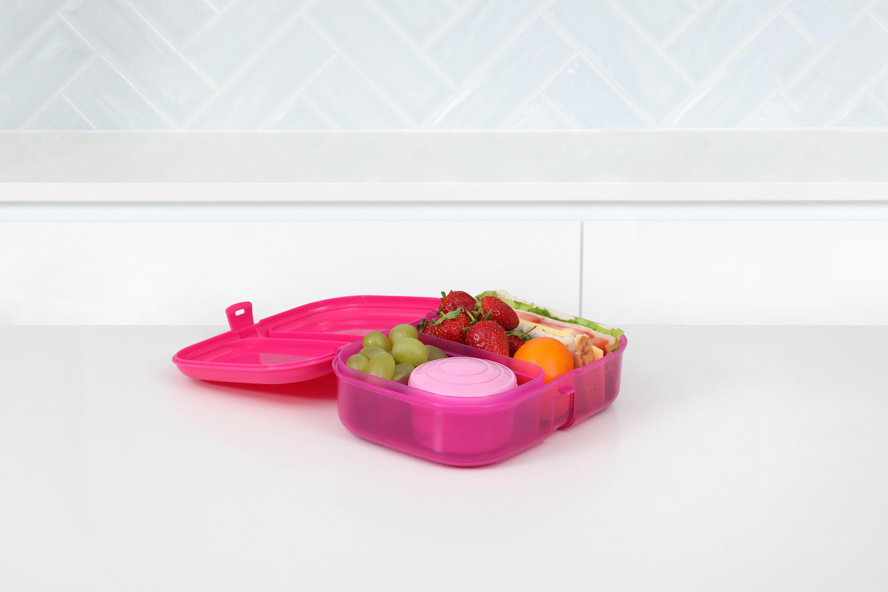 Tříkomorový svačinový box Lunch™ s nádobou na jogurt nebo dip 1,1 l 3/3