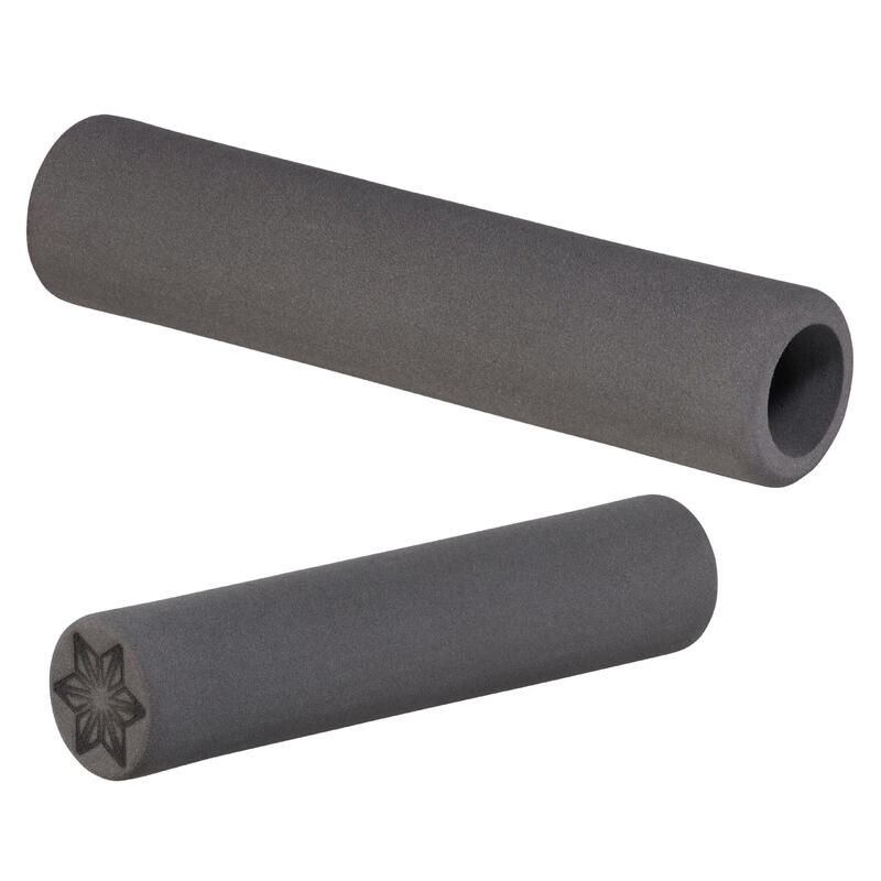 Supacaz Cycling Grip - Supalite 9g - Gun Métal                                5 modèles disponibles 1500€    SUPACAZ Supacaz Cycling Grip - Supalite 9g - Gun MétalVendu exclusivement en ligne   