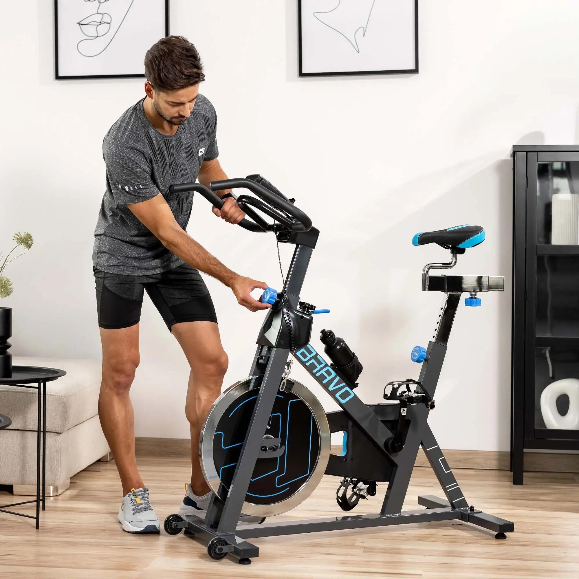 Stationäres-Trainingsfahrrad Indoor Bike Hop-Sport Bravo 6/7