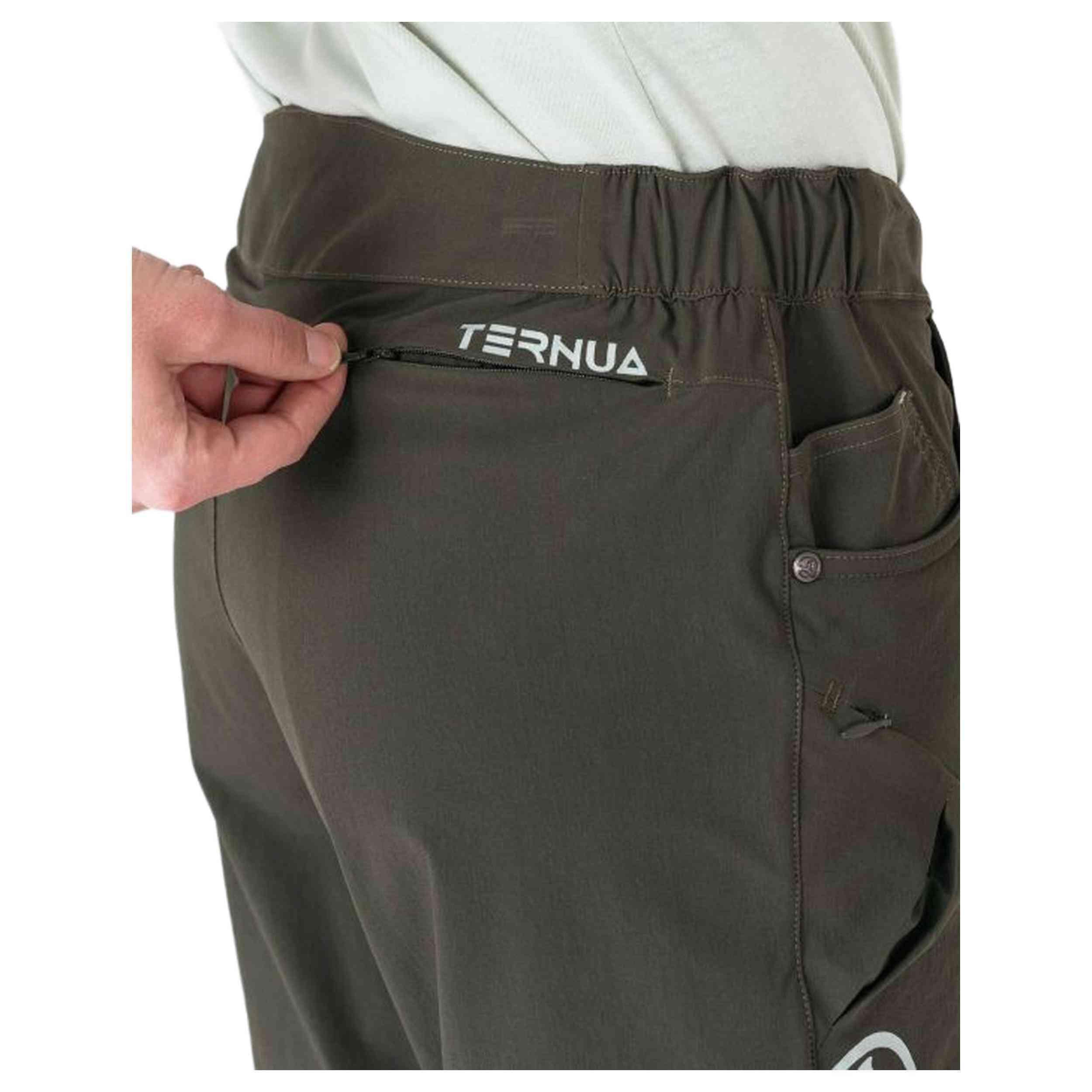 Pantaloncini Ternua modello 1542065-4694 per donne 3/4