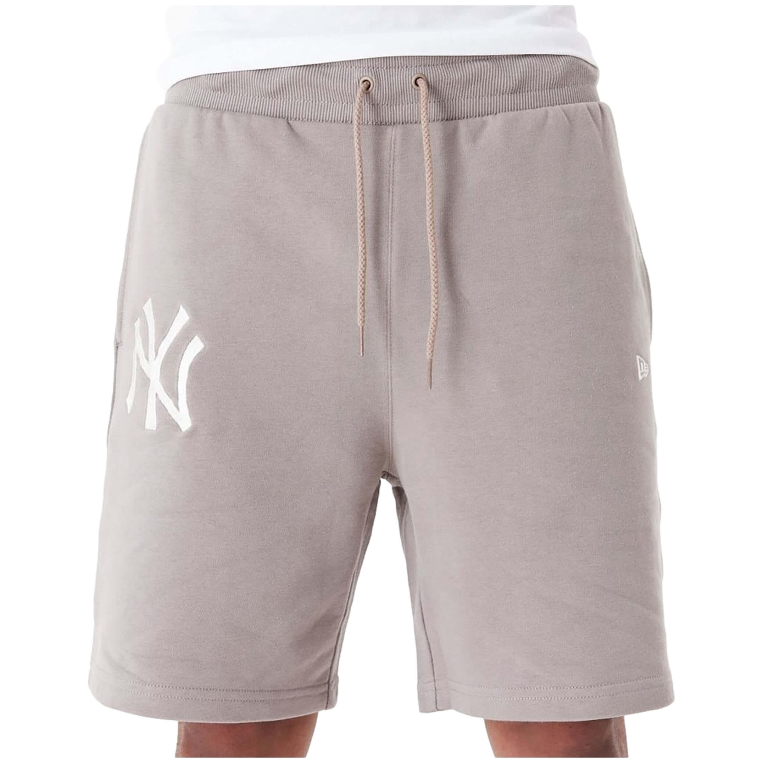 Pantaloncini New era modello 60435549-230 per uomini 3/4