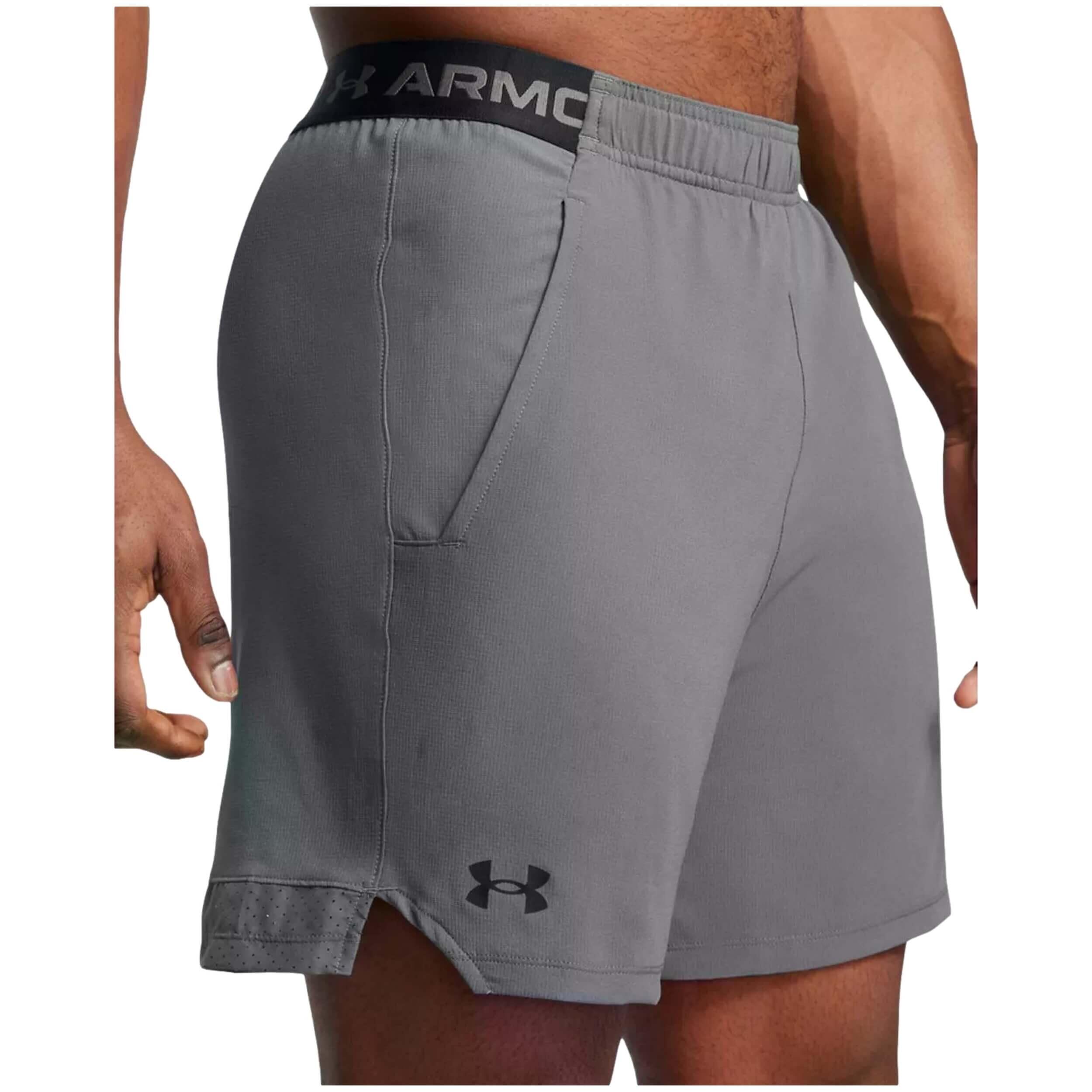 Short Under armour modèle 1373718-027 pour unisexe 5/7