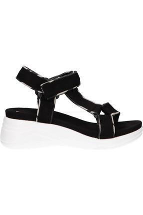 Sandalen Mustang Modell 60259-C37109 für frauen