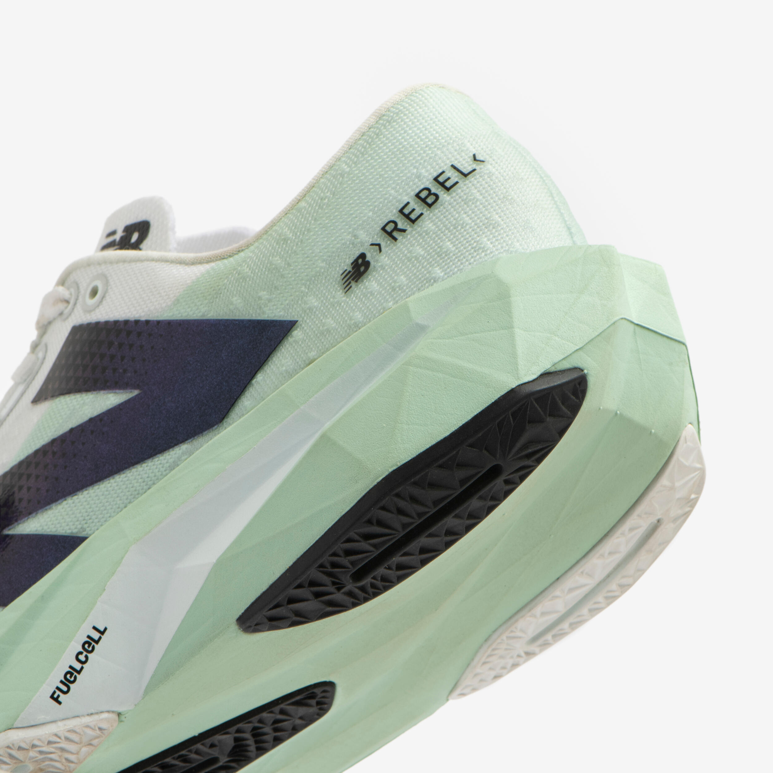 Second Life - Buty do biegania damskie New Balance Fuelcell... - Stan Dobry 4/5