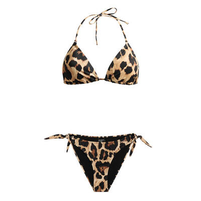 Bikini Damen Protest Folta