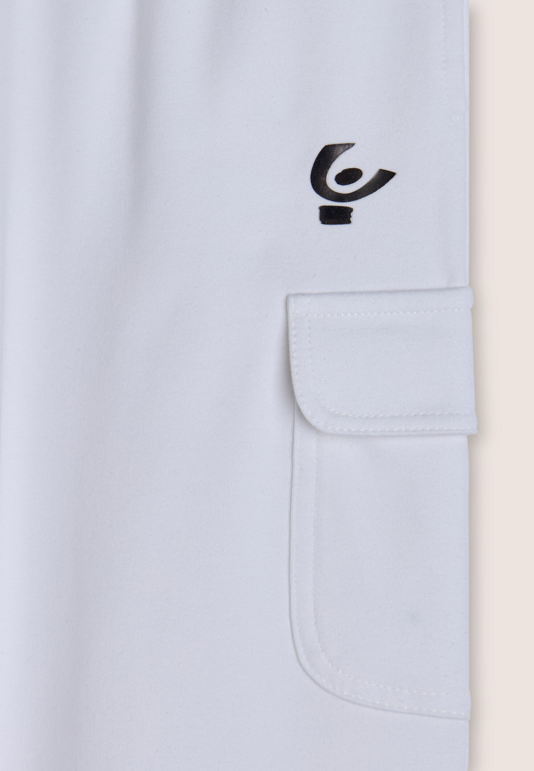 Pantaloni sportivi con tasche cargo 3/3