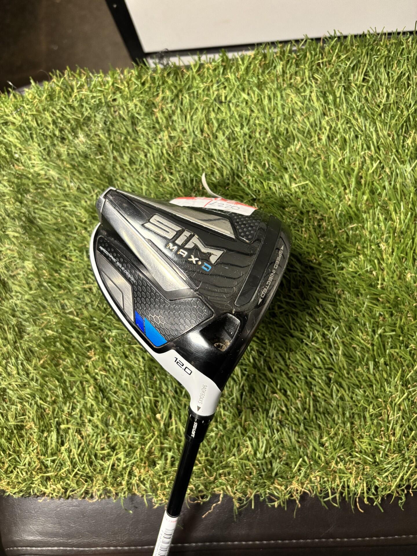 TAYLORMADE Second hand Taylormade Sim Max D Driver