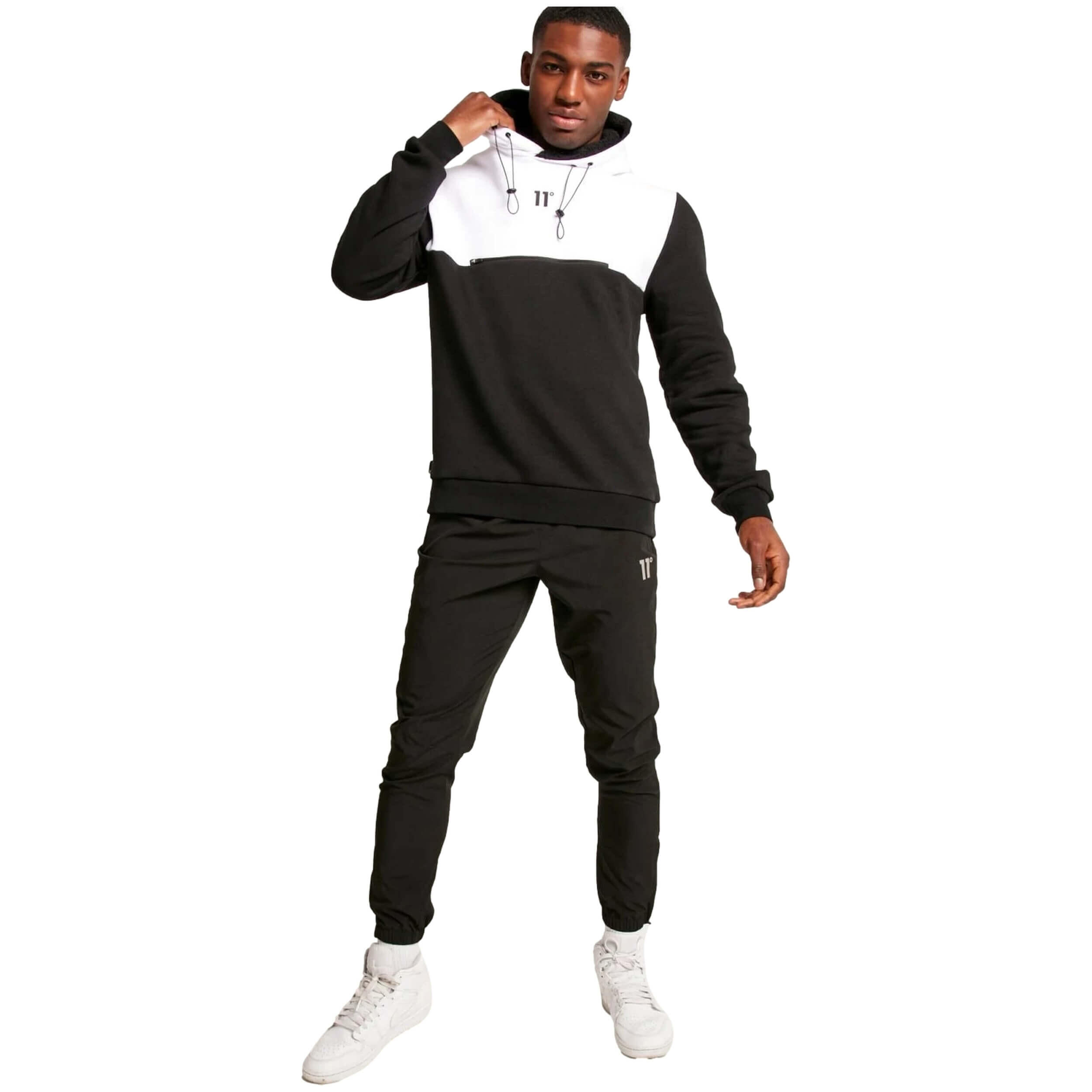 Sweat à capuche 11 degrees modèle 11D1373-047 pour homme 3/4