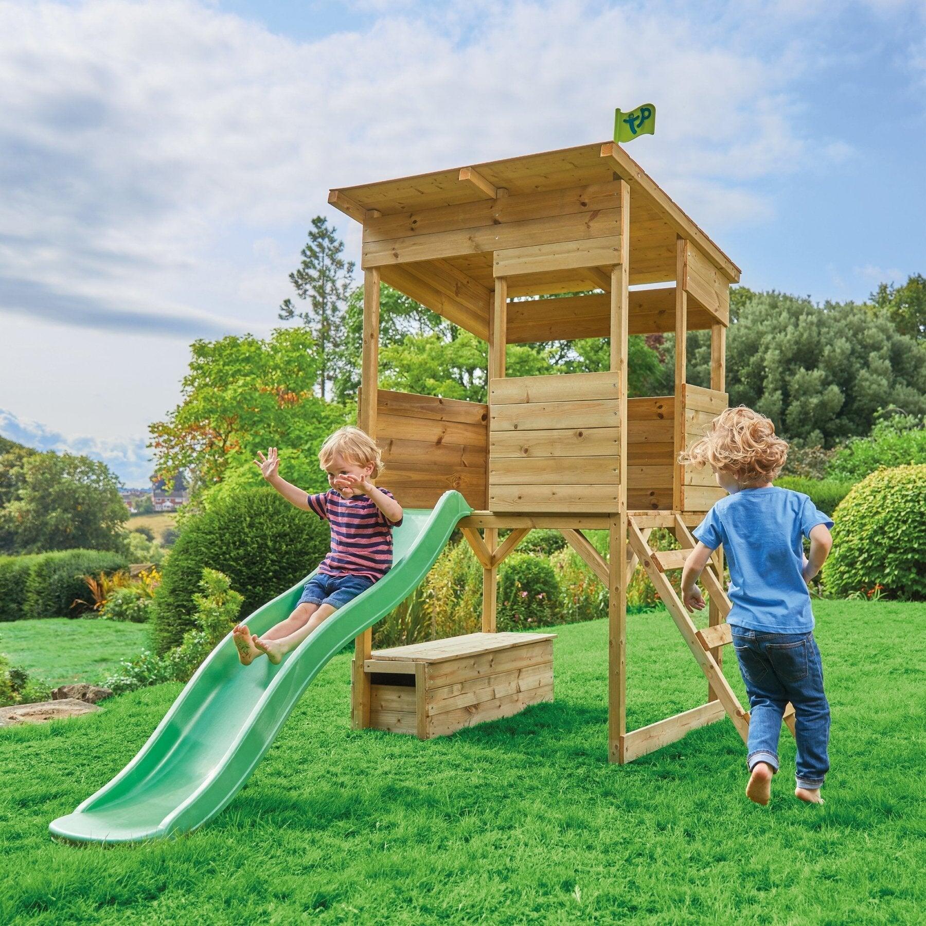 Cabane sur pilotis avec toboggan CIMES bois FSC® 2/5