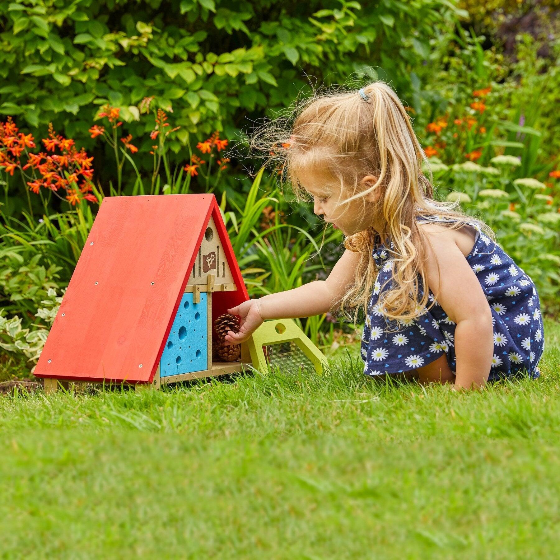 Insectenhotel  rood FSC® 2/5