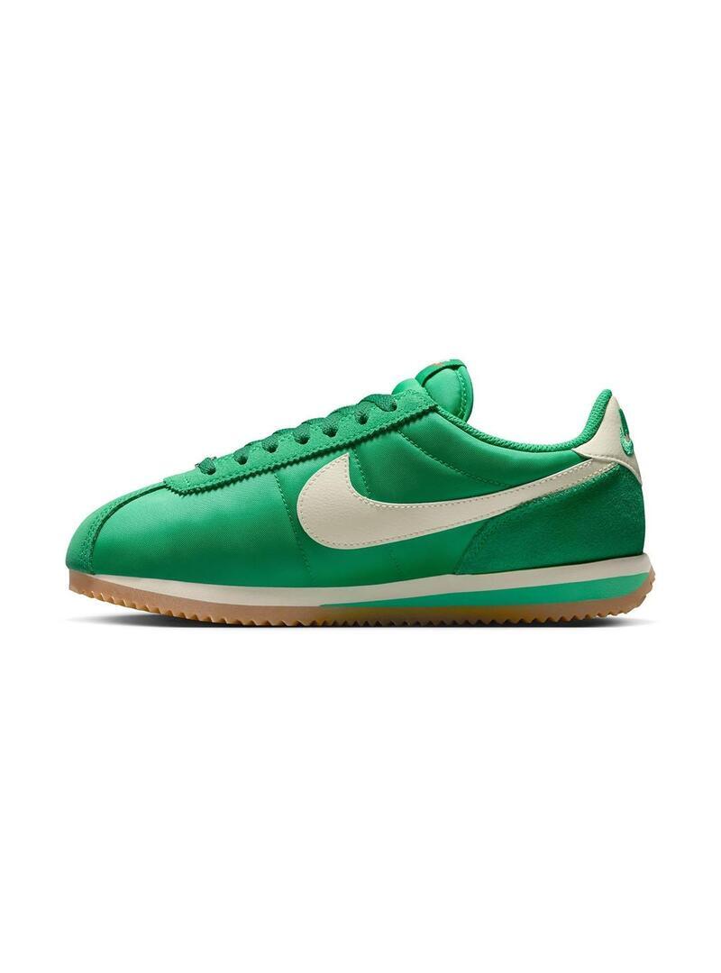 Scarpa da donna Nike Cortez verde. 2/7