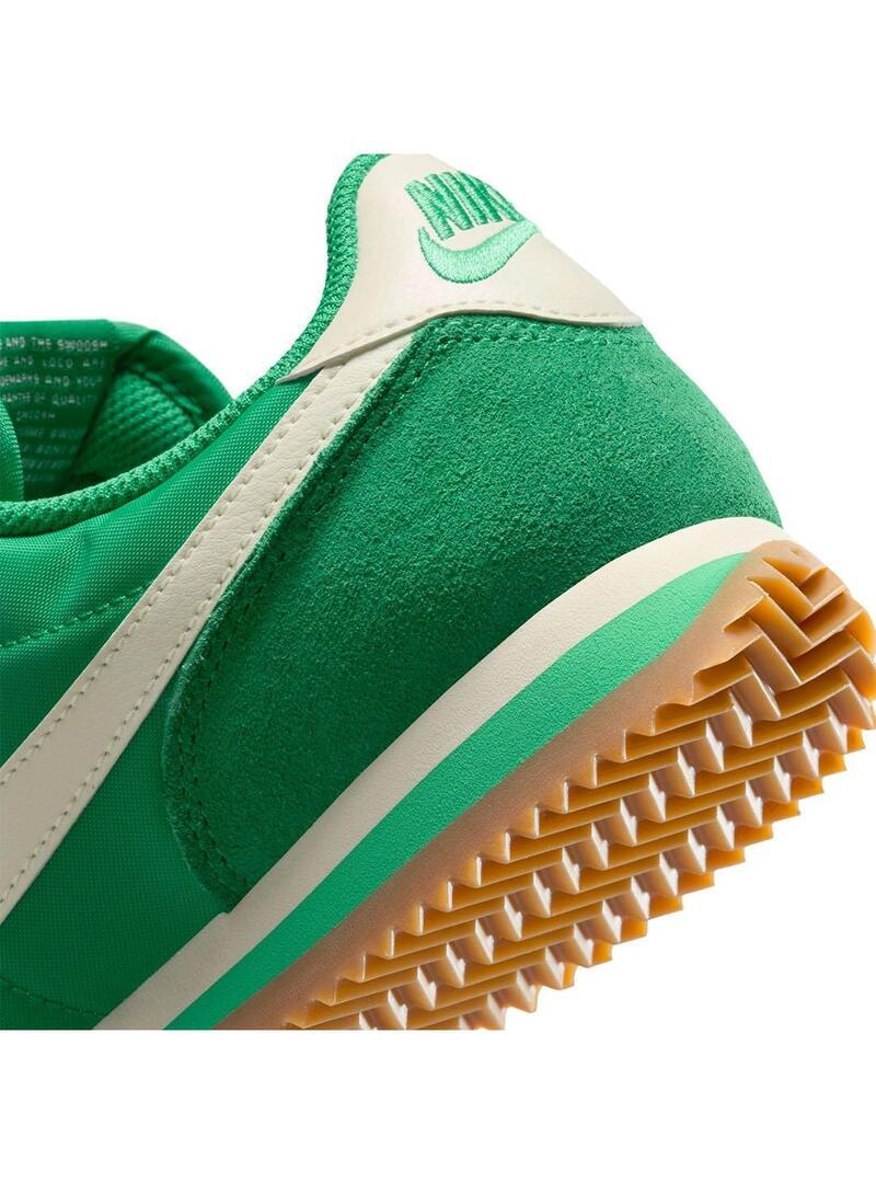 Scarpa da donna Nike Cortez verde. 4/7