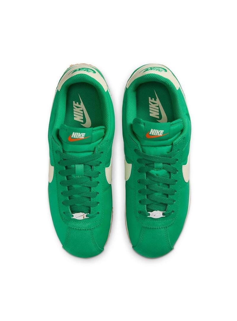Scarpa da donna Nike Cortez verde. 7/7