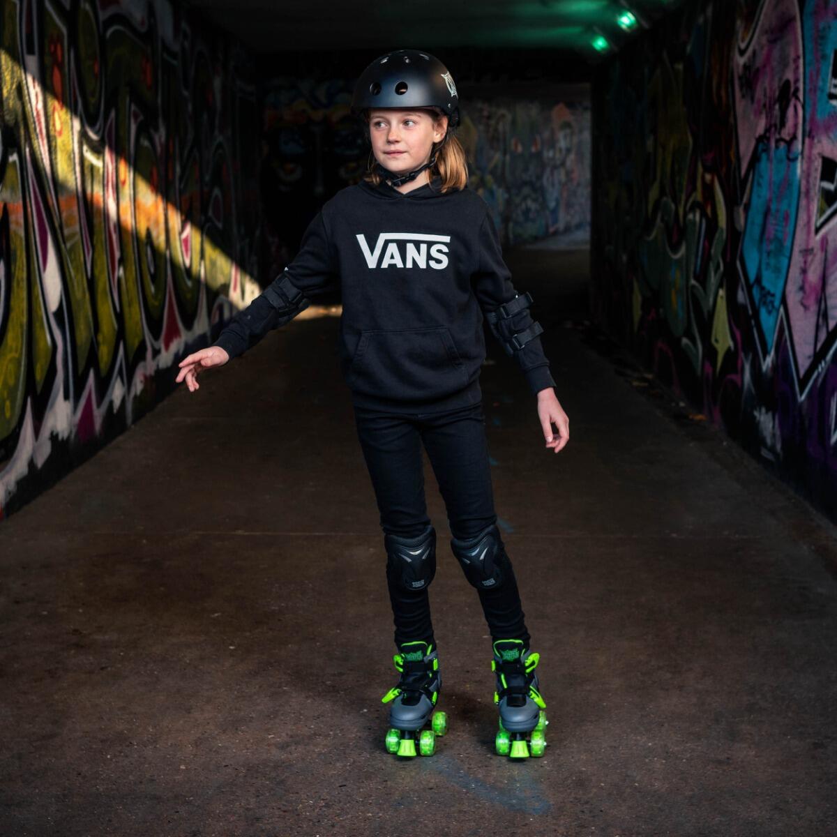 Xootz Kids Adjustable Quad Skates for Beginners, with Light Up LED Wheels 2/6