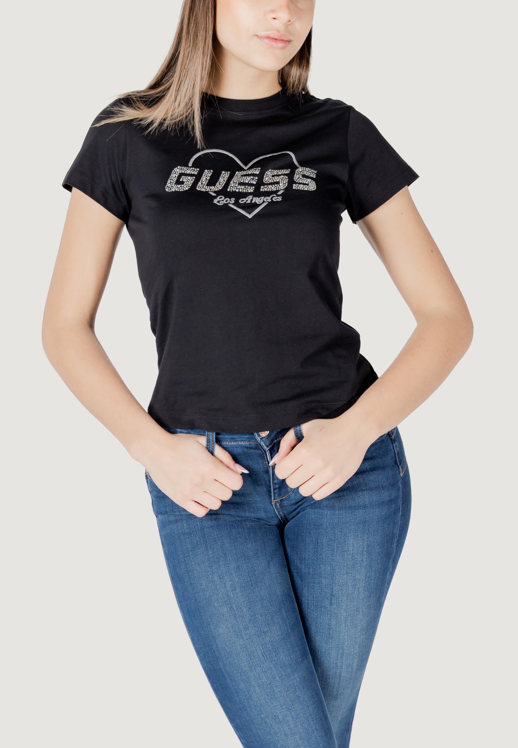 GUESS ACTIVE picture