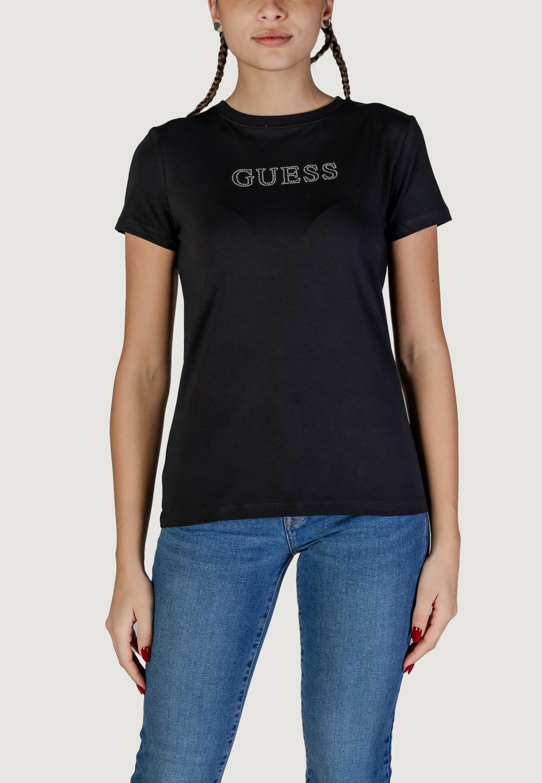 GUESS ACTIVE picture