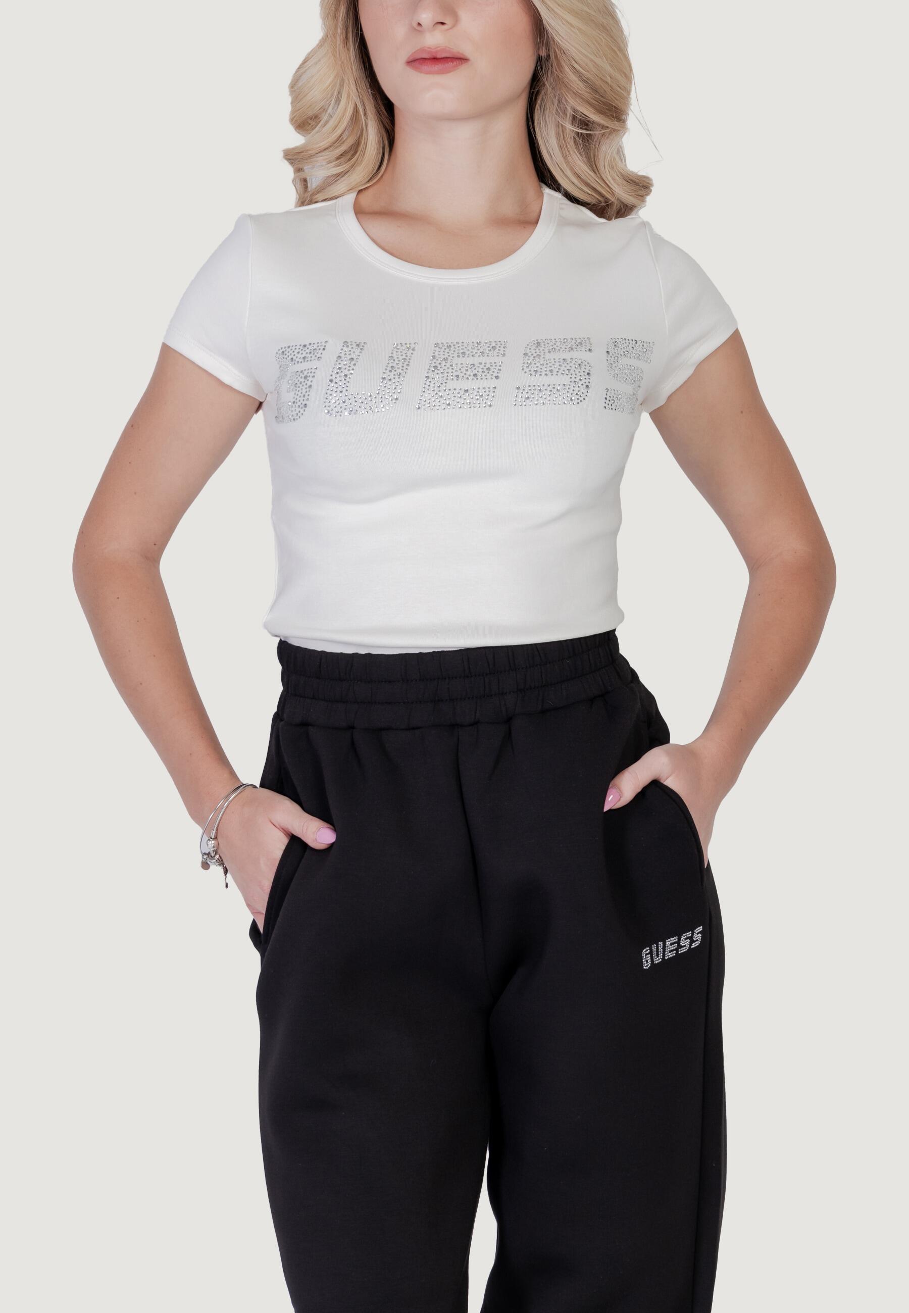 GUESS ACTIVE picture