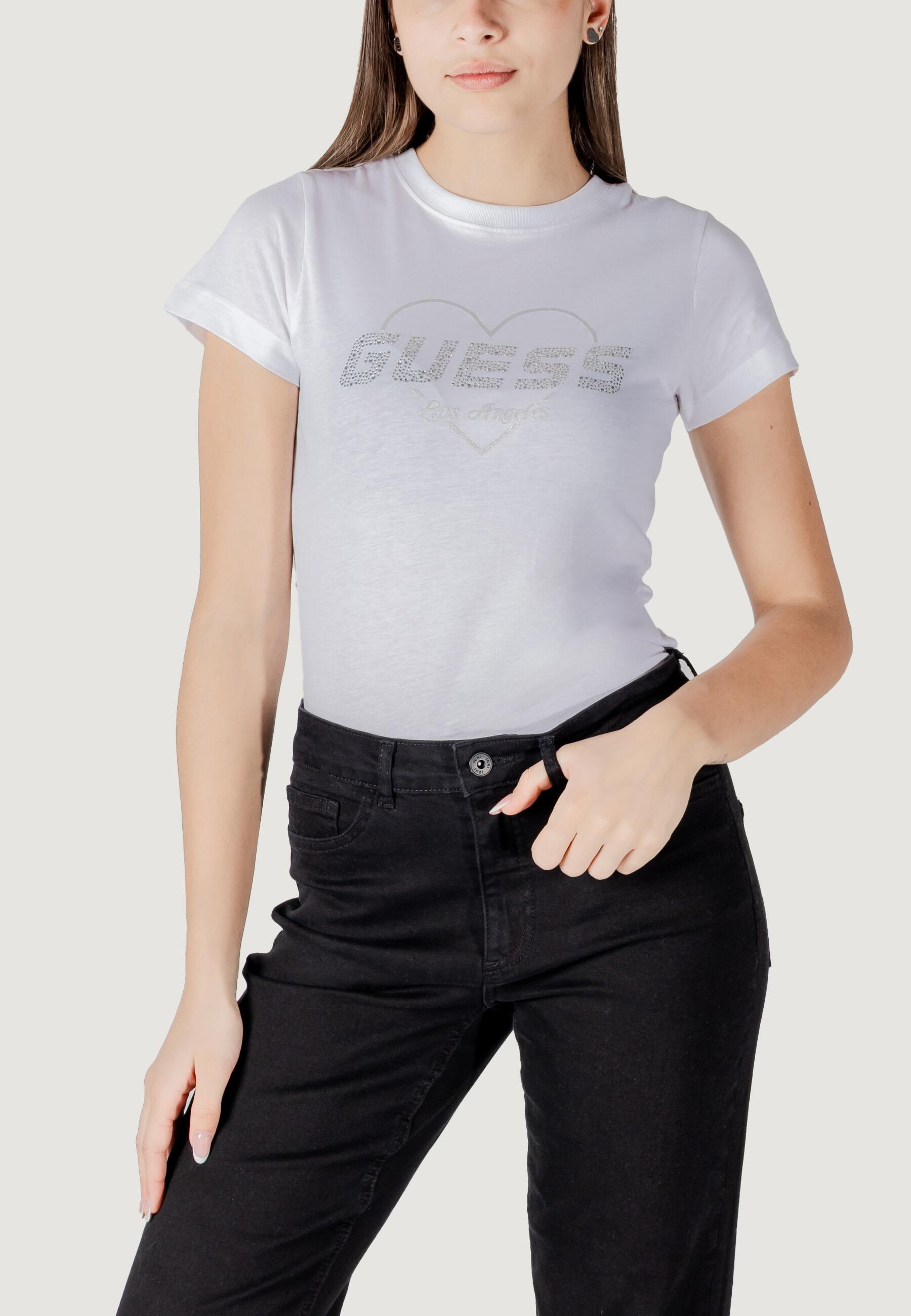 GUESS ACTIVE picture