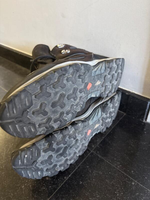 Tussen Particulieren - Wandelschoenen 2/5