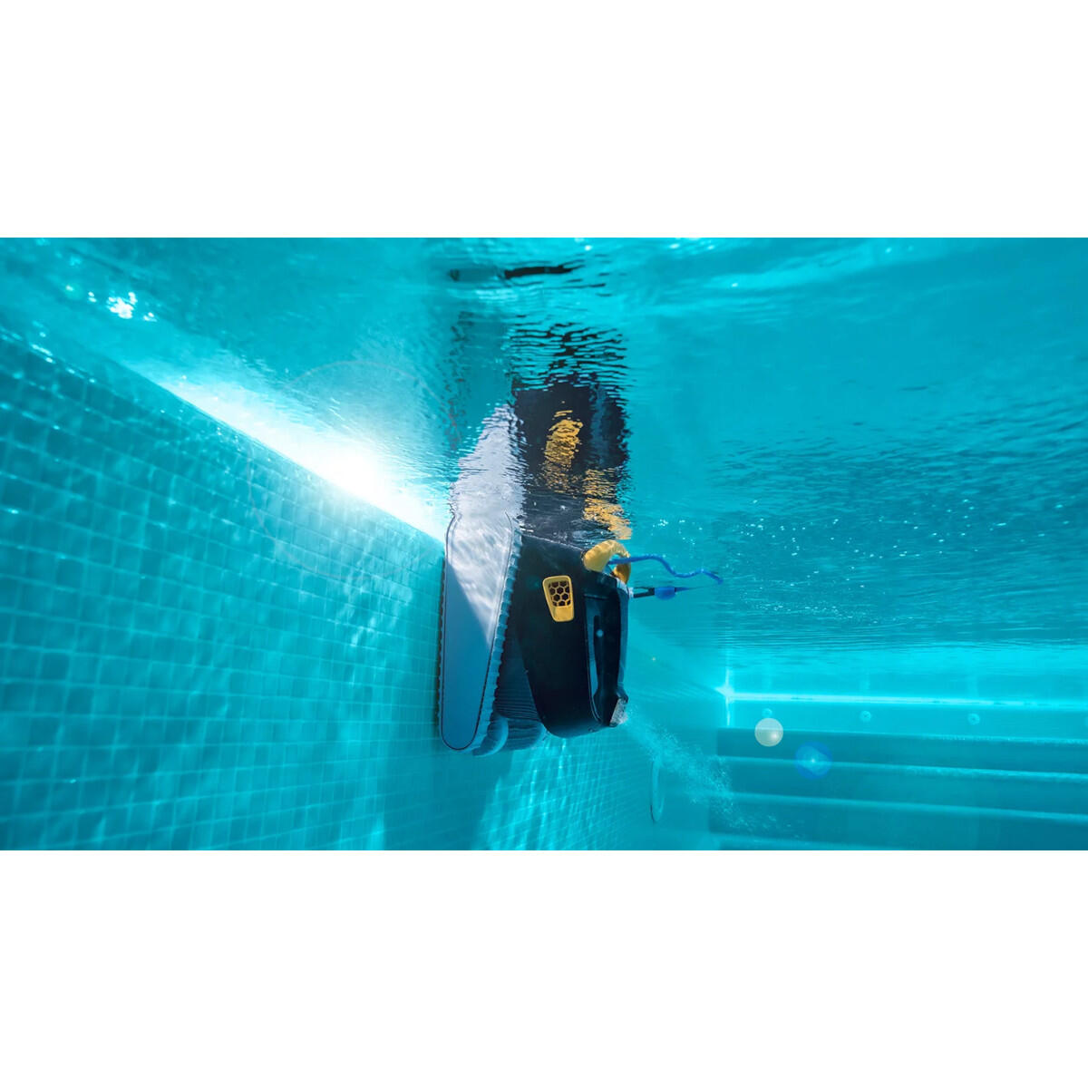 Robot electrique de piscine fond, parois et ligne d'eau avec chariot 6/7