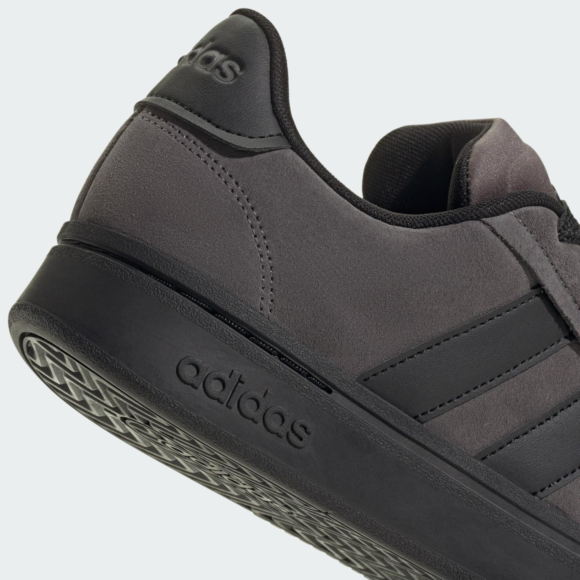 Chaussure Grand Court Alpha 6/7