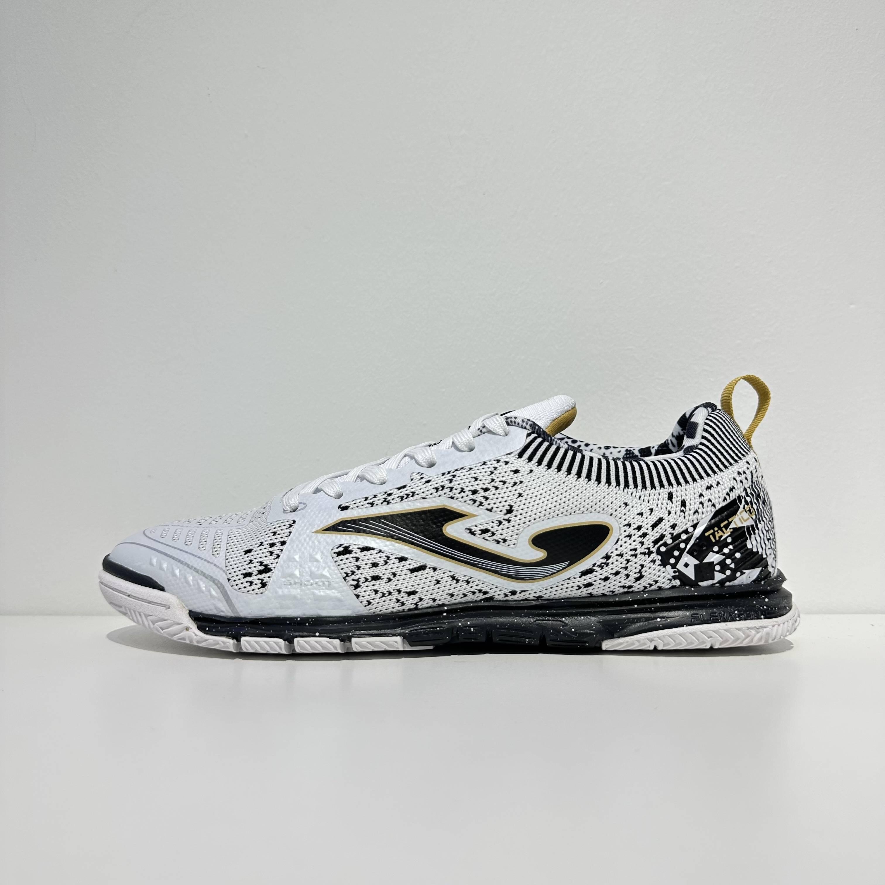 joma / TACTICO 2476 (27.5) W杯限定カラー