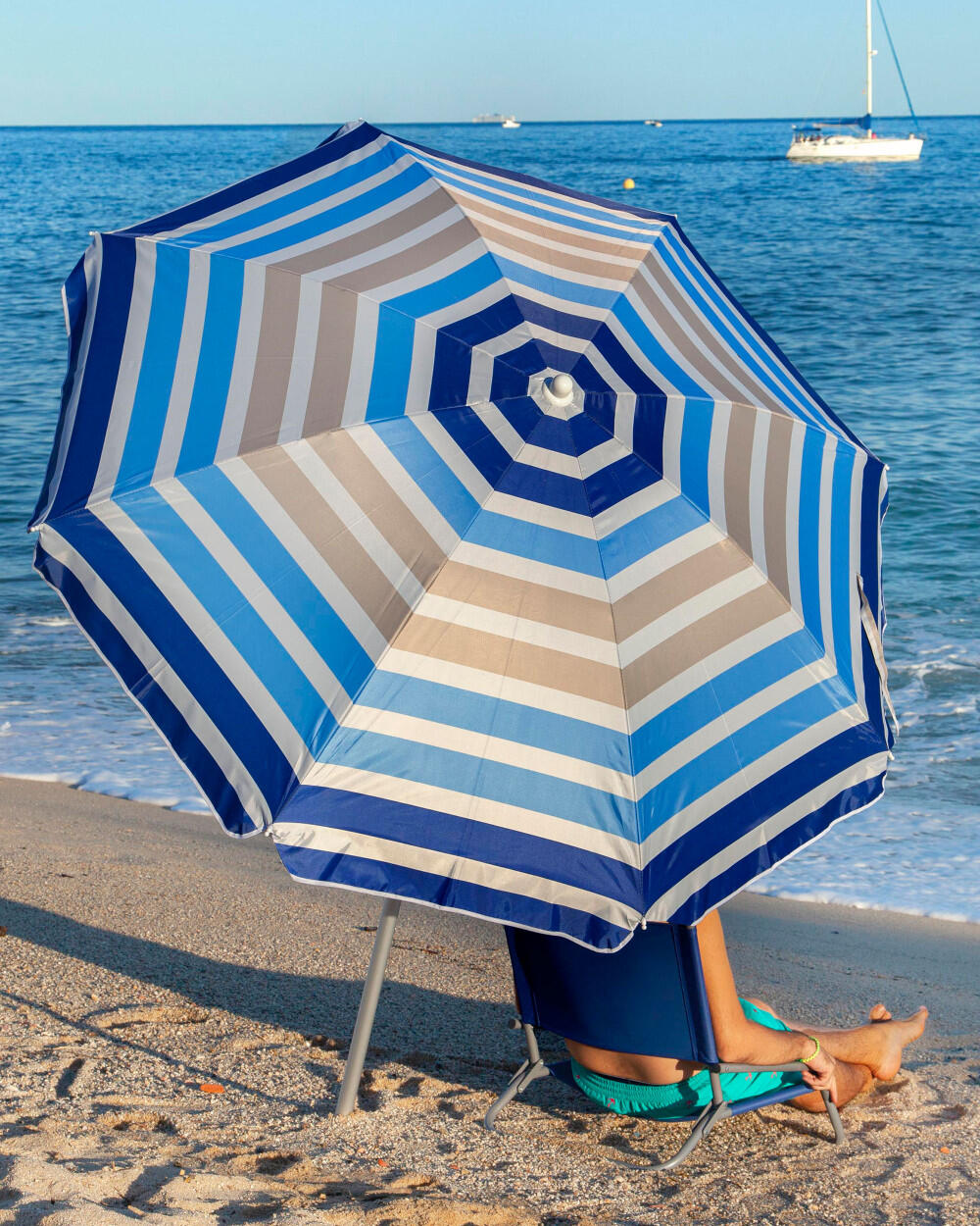 PARASOL DE PLAGE PREMIUM AVEC VENTILATION ET PROTECTION SOLAIRE UPF50+ 220CM 3/7