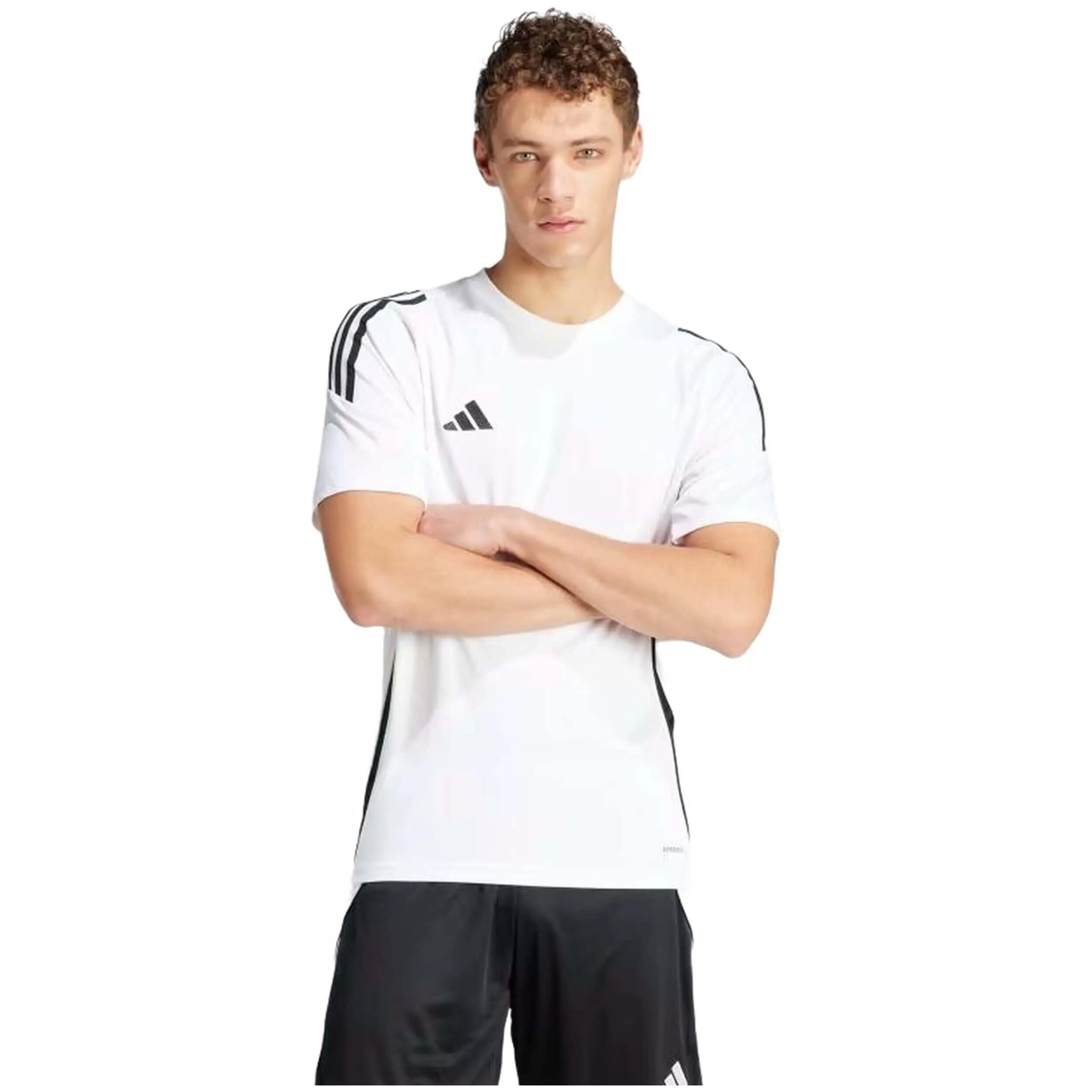 T-shirt Adidas modelo IS1019 para homem 3/7