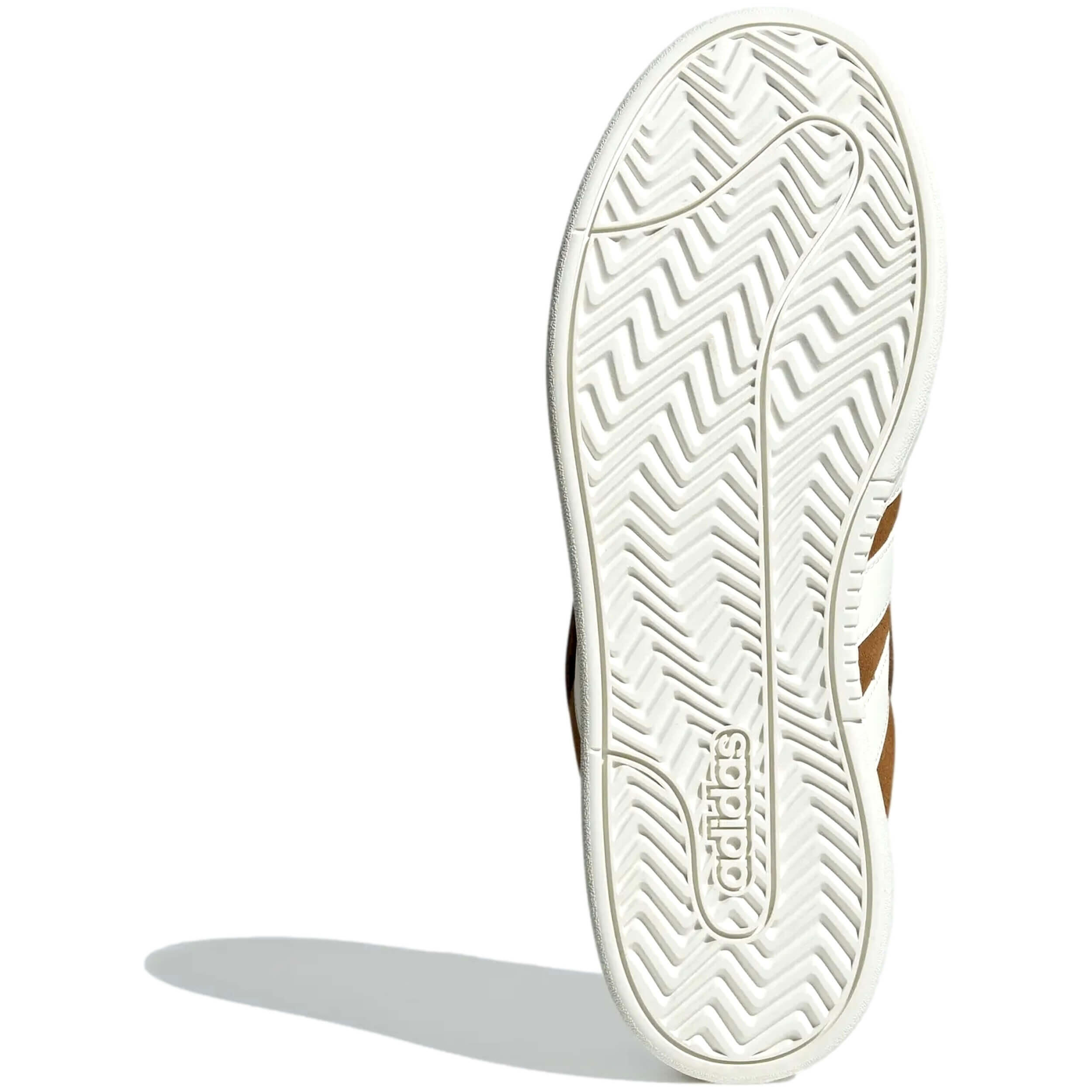 Baskets Adidas modèle IH3843 pour homme 3/5