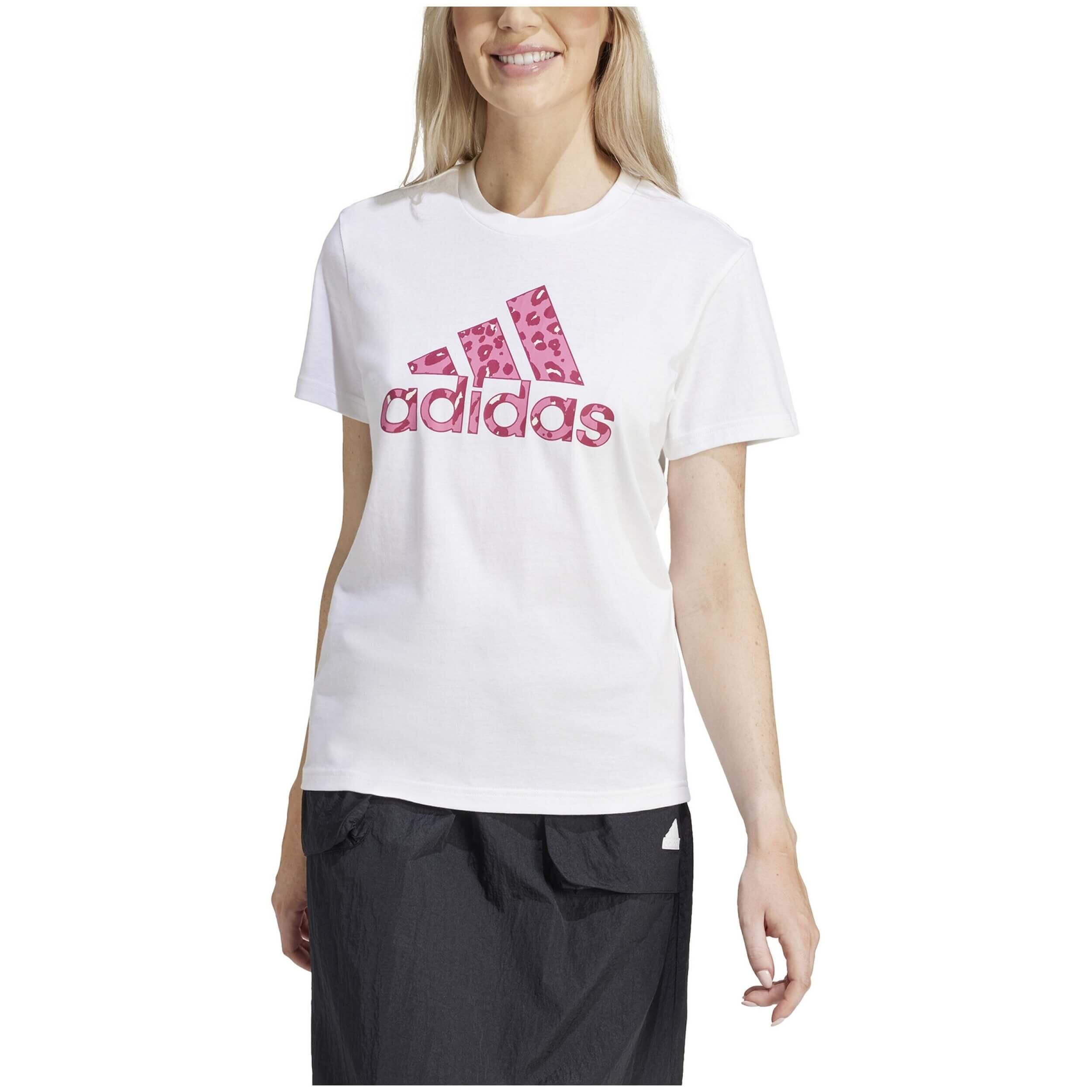 T-shirt Adidas modèle IV9378 pour femmes 3/6