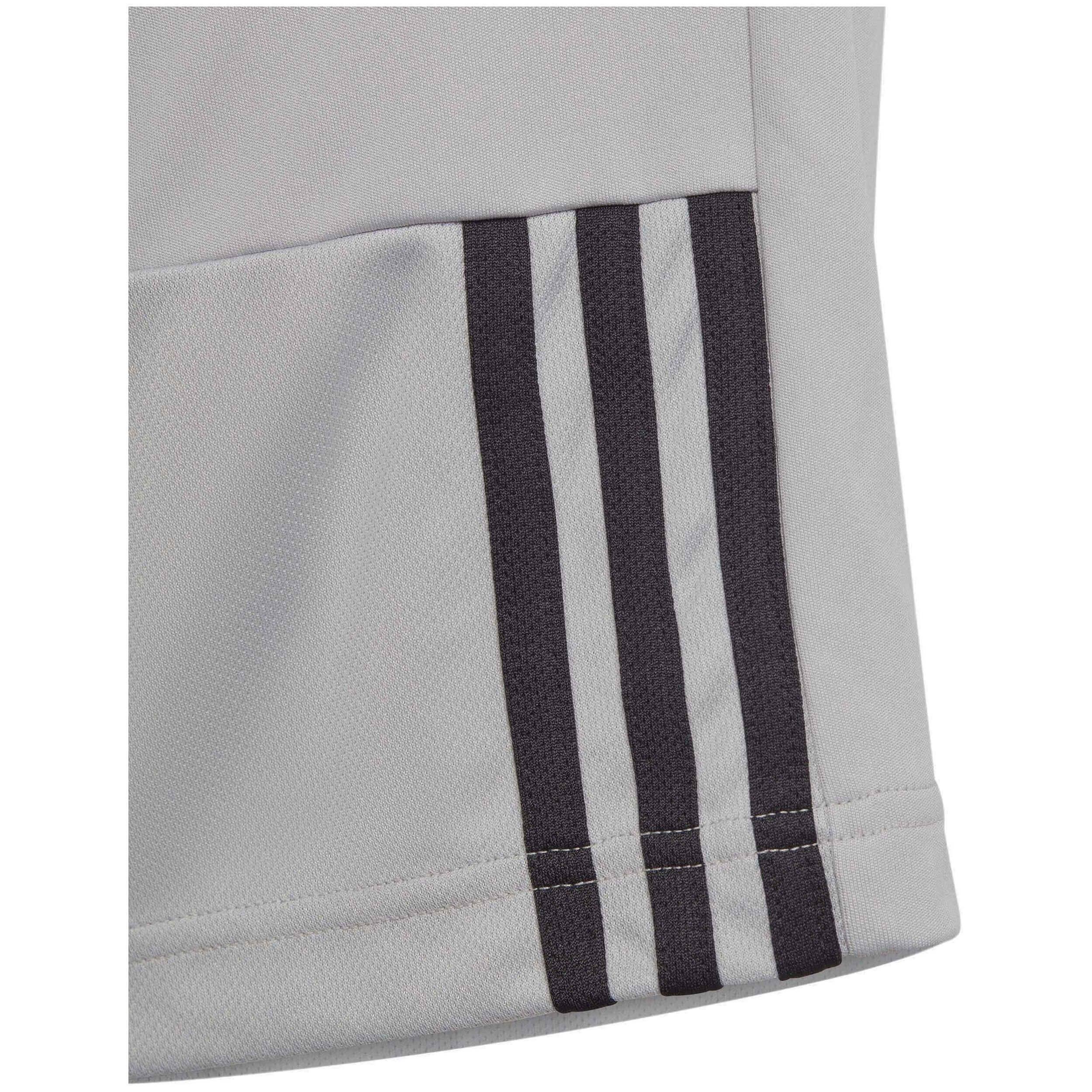 Pantaloncini Adidas modello IV5338 per ragazzi 3/4