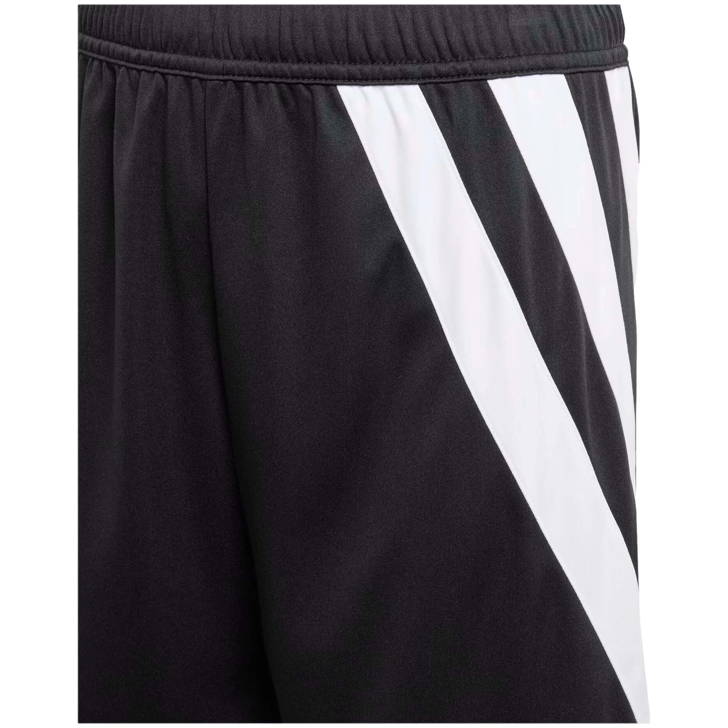 Pantaloncini Adidas modello IK5751 per ragazzi 4/6