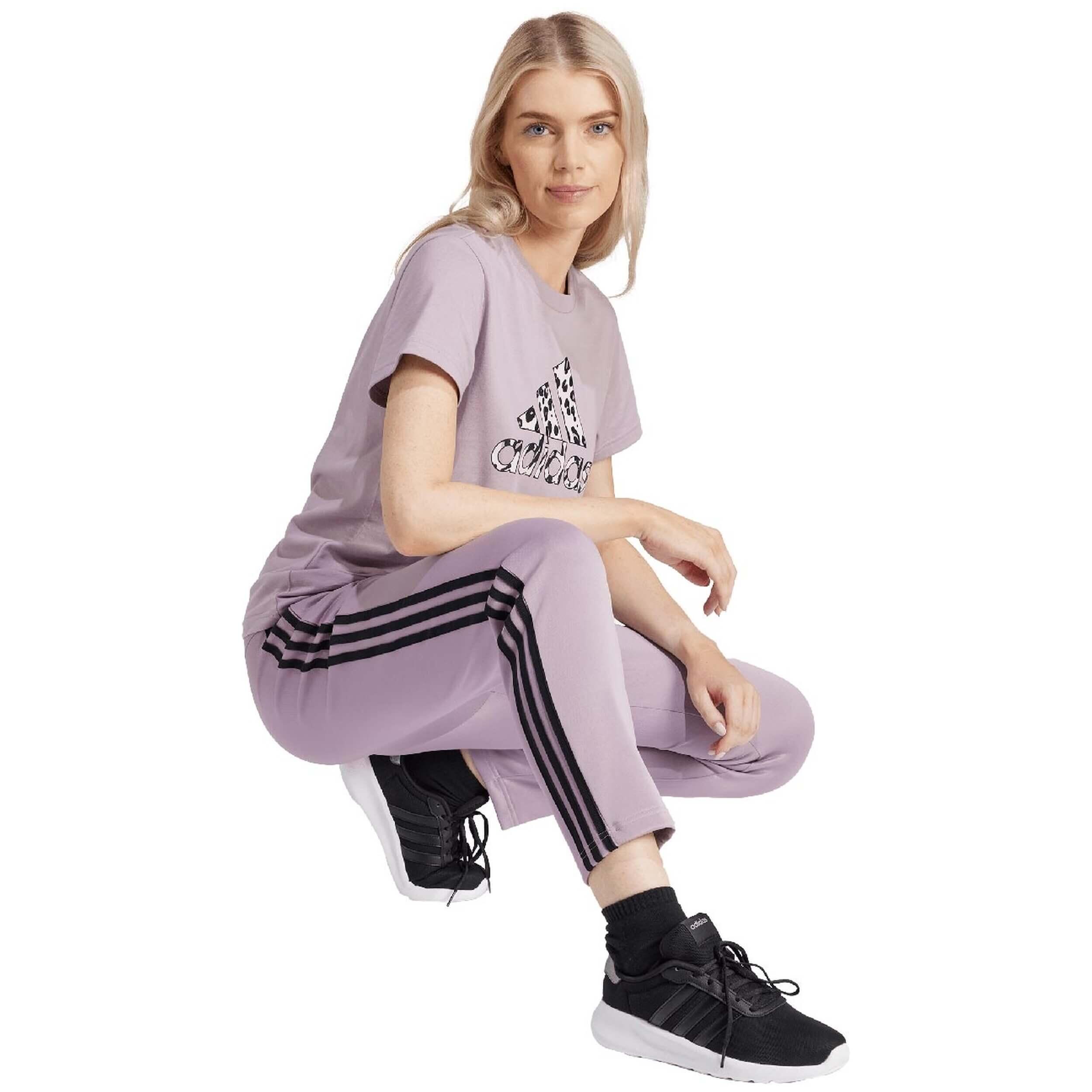 T-shirt Adidas modèle IV9377 pour femmes 4/5