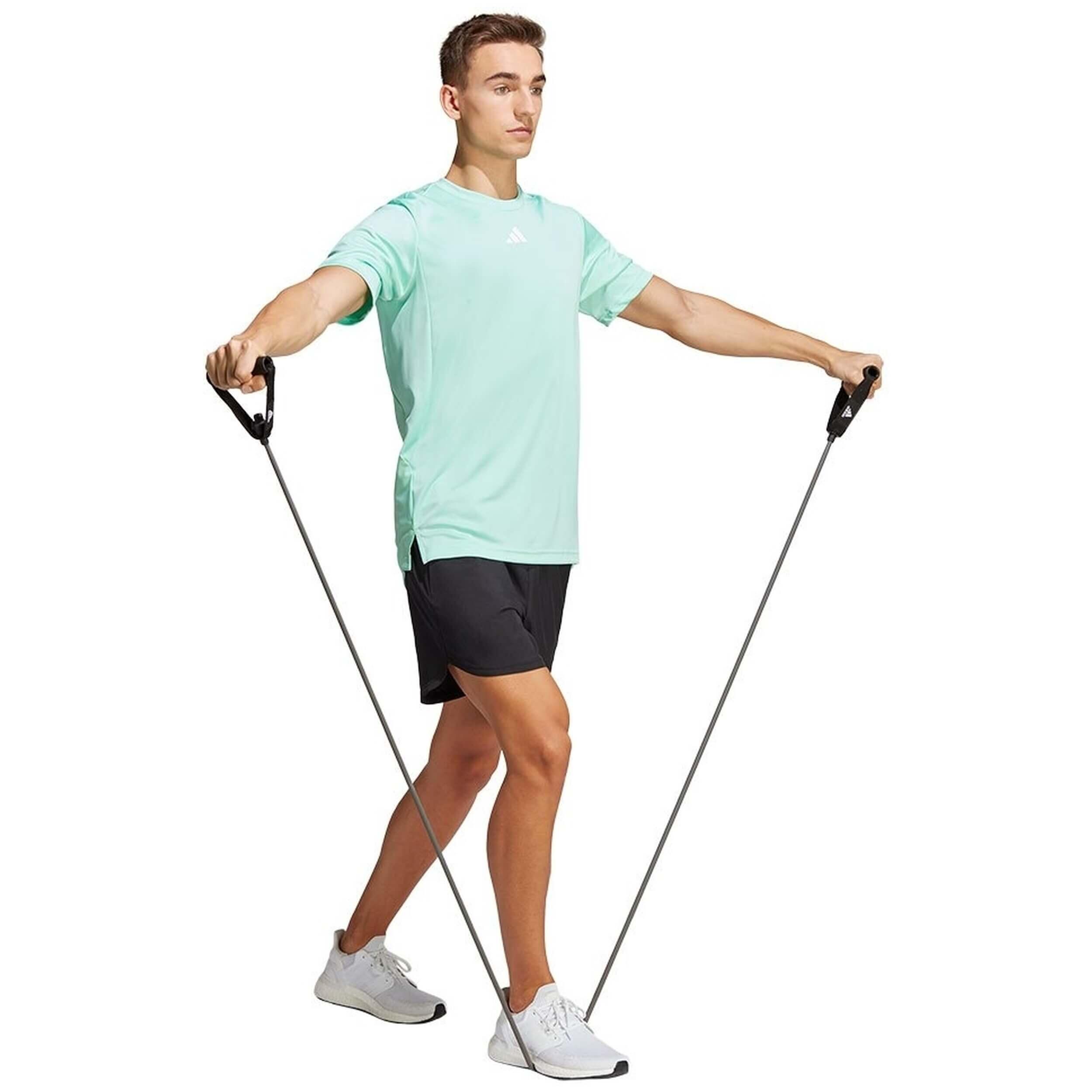 T-shirt Adidas modèle IB7918 pour homme 4/5